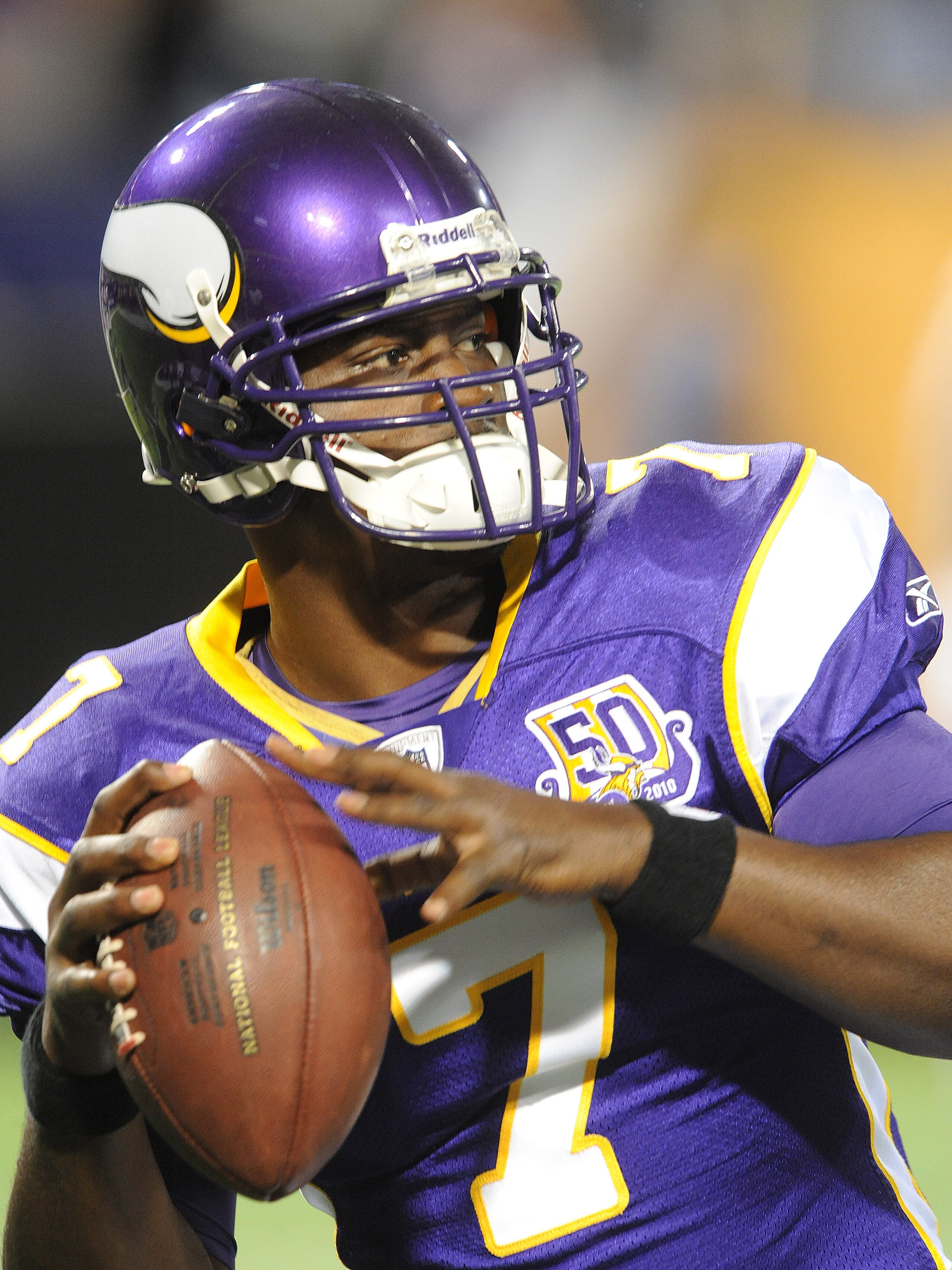 MINNEAPOLIS - SEPTEMBER 2:  Tarvaris Jackson #7 of the Minnesota Vikings passes the ball during warmups prior to an NFL preseason game against the Denver Broncos at the Mall of America Field at Hubert H. Humphrey Metrodome, on September 2, 2010 in Minneap