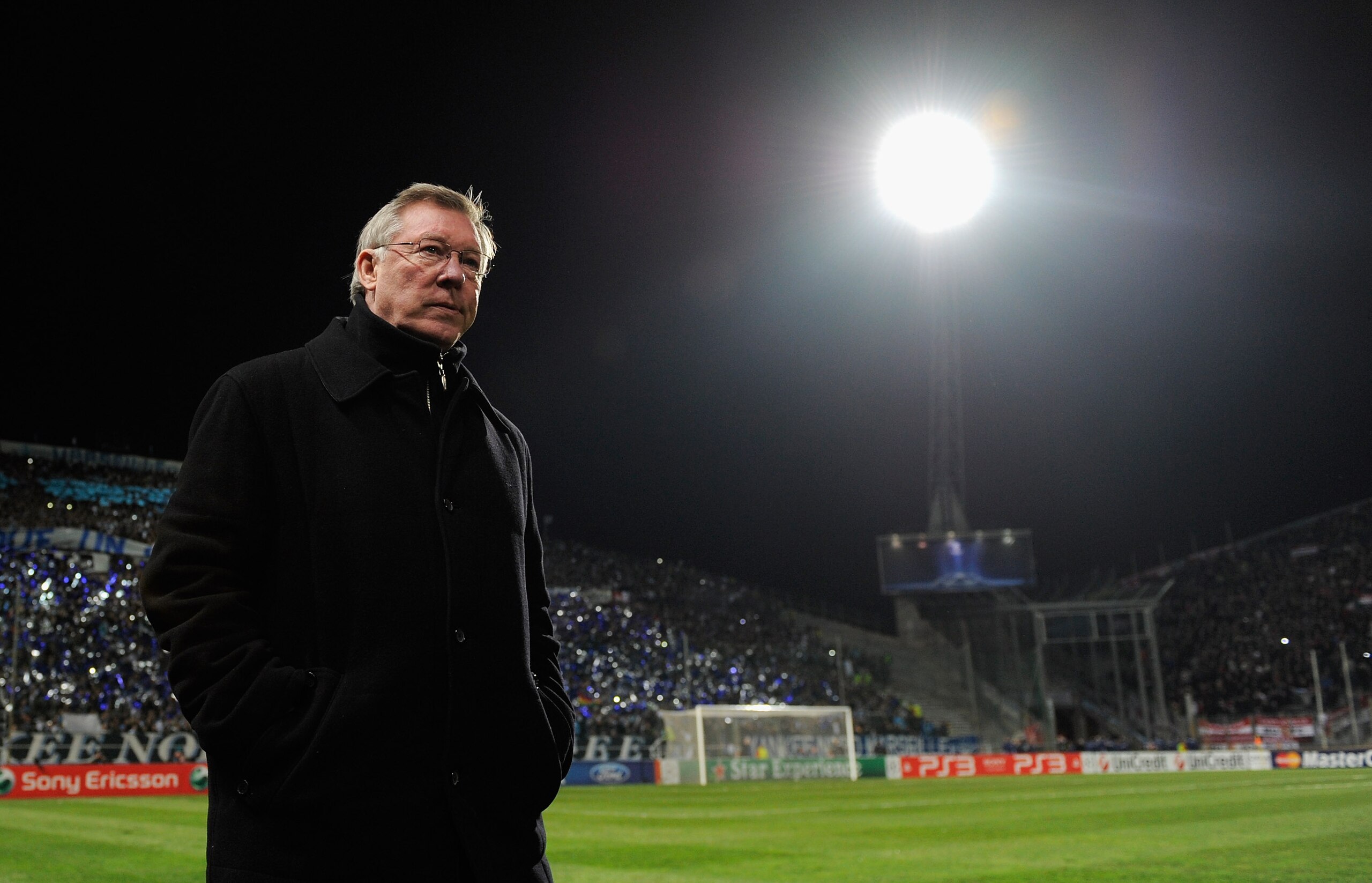 MARSEILLE, FRANCE - FEBRUARY 23:  Sir Alex Ferguson, manager of Manchester United walks out during the UEFA Champions League round of 16 first leg match between Marseille and Manchester United at the Stade Velodrome on February 23, 2011 in Marseille, Fran