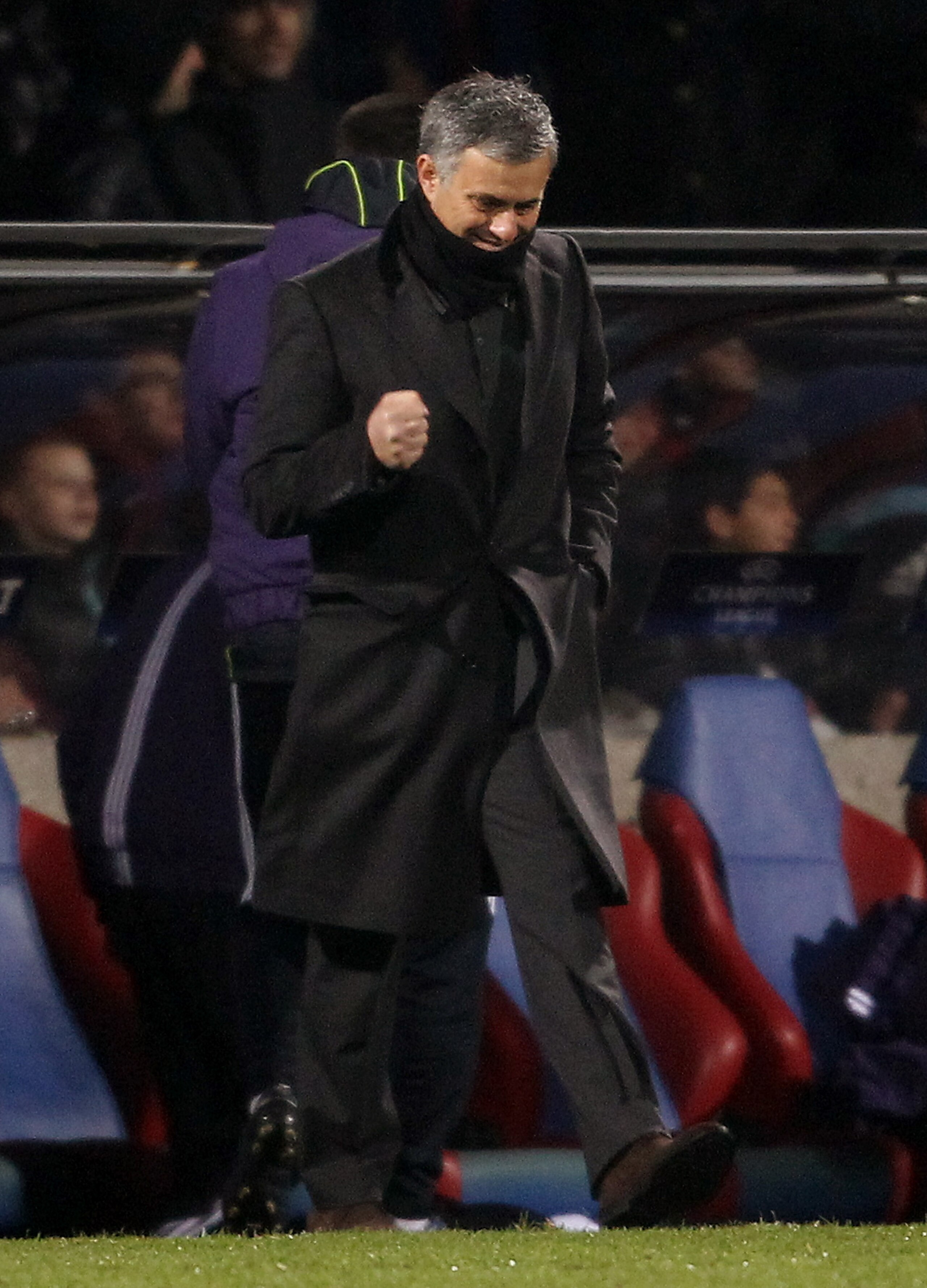 LYON, FRANCE - FEBRUARY 22:  Real Madrid manager Jose Mourinho celebrates during the Champions League match between Lyon and Real Madrid at Stade Gerland on February 22, 2011 in Lyon, France.  (Photo by Scott Heavey/Getty Images)