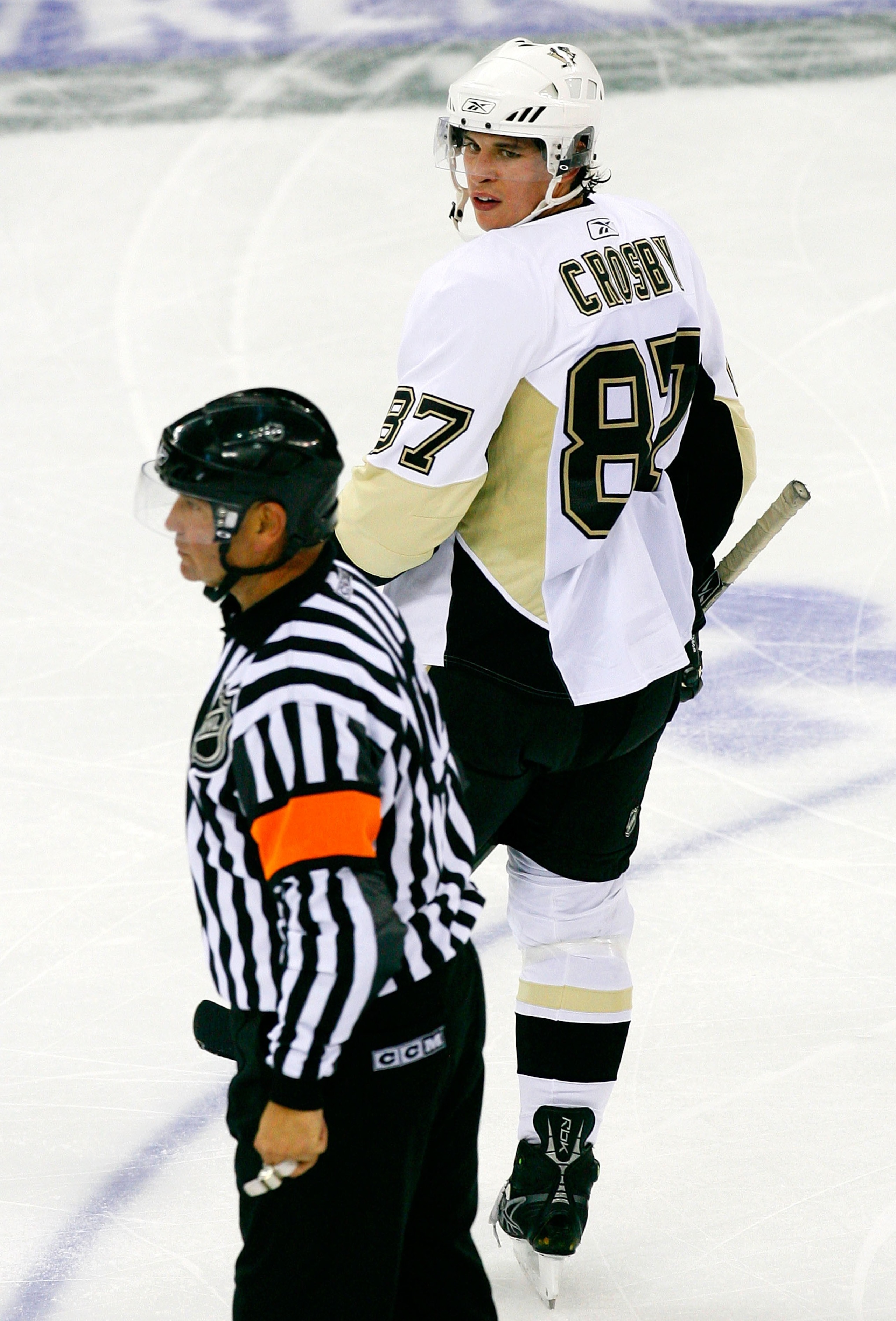 RALEIGH, NC - OCTOBER 05: Sidney Crosby #87 of the Pittsburgh Penguins argues a high-sticking call with referee Don Koharski during the third period against the Carolina Hurricanes October 5, 2007 at RBC Center in Raleigh, North Carolina. Carolina defea RALEIGH, NC - OCTOBER 05: Sidney Crosby #87 of the Pittsburgh Penguins argues a high-sticking call with referee Don Koharski during the third period against the Carolina Hurricanes October 5, 2007 at RBC Center in Raleigh, North Carolina. Carolina defea