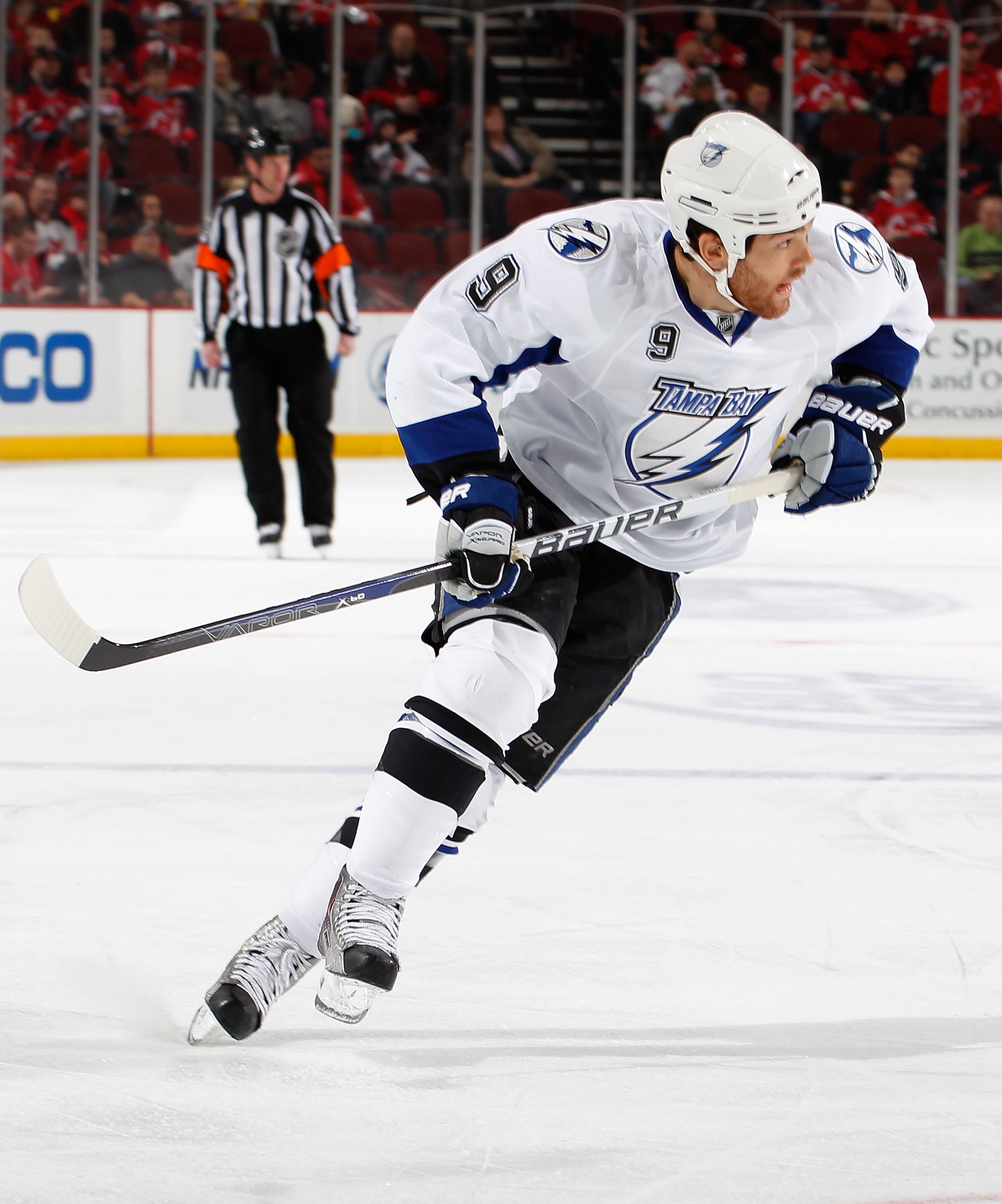 NEWARK, NJ - JANUARY 09: Steve Downie #9 of the Tampa Bay Lightning skates during an NHL hockey game against the New Jersey Devils at the Prudential Center on January 9, 2011 in Newark, New Jersey. (Photo by Paul Bereswill/Getty Images) NEWARK, NJ - JANUARY 09: Steve Downie #9 of the Tampa Bay Lightning skates during an NHL hockey game against the New Jersey Devils at the Prudential Center on January 9, 2011 in Newark, New Jersey. (Photo by Paul Bereswill/Getty Images)