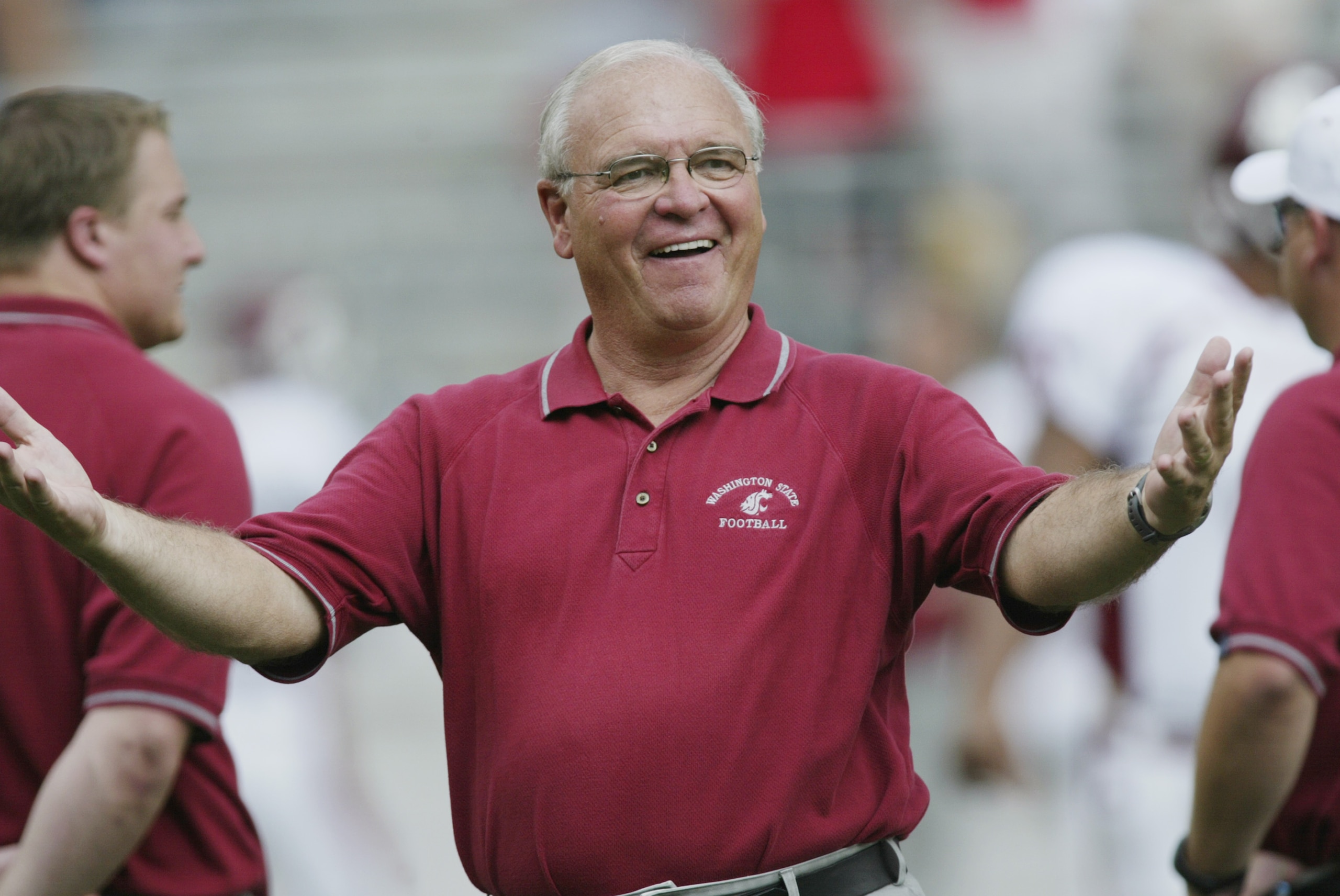 COLUMBUS, OH - SEPTEMBER 14: Head coach Mike Price of Washington State reacts during the game against Ohio State on September 14, 2002 at Ohio Stadium in Ohio. Ohio State won the game, 25-7. (Photo by Tom Pidgeon/Getty Images) COLUMBUS, OH - SEPTEMBER 14: Head coach Mike Price of Washington State reacts during the game against Ohio State on September 14, 2002 at Ohio Stadium in Ohio. Ohio State won the game, 25-7. (Photo by Tom Pidgeon/Getty Images)