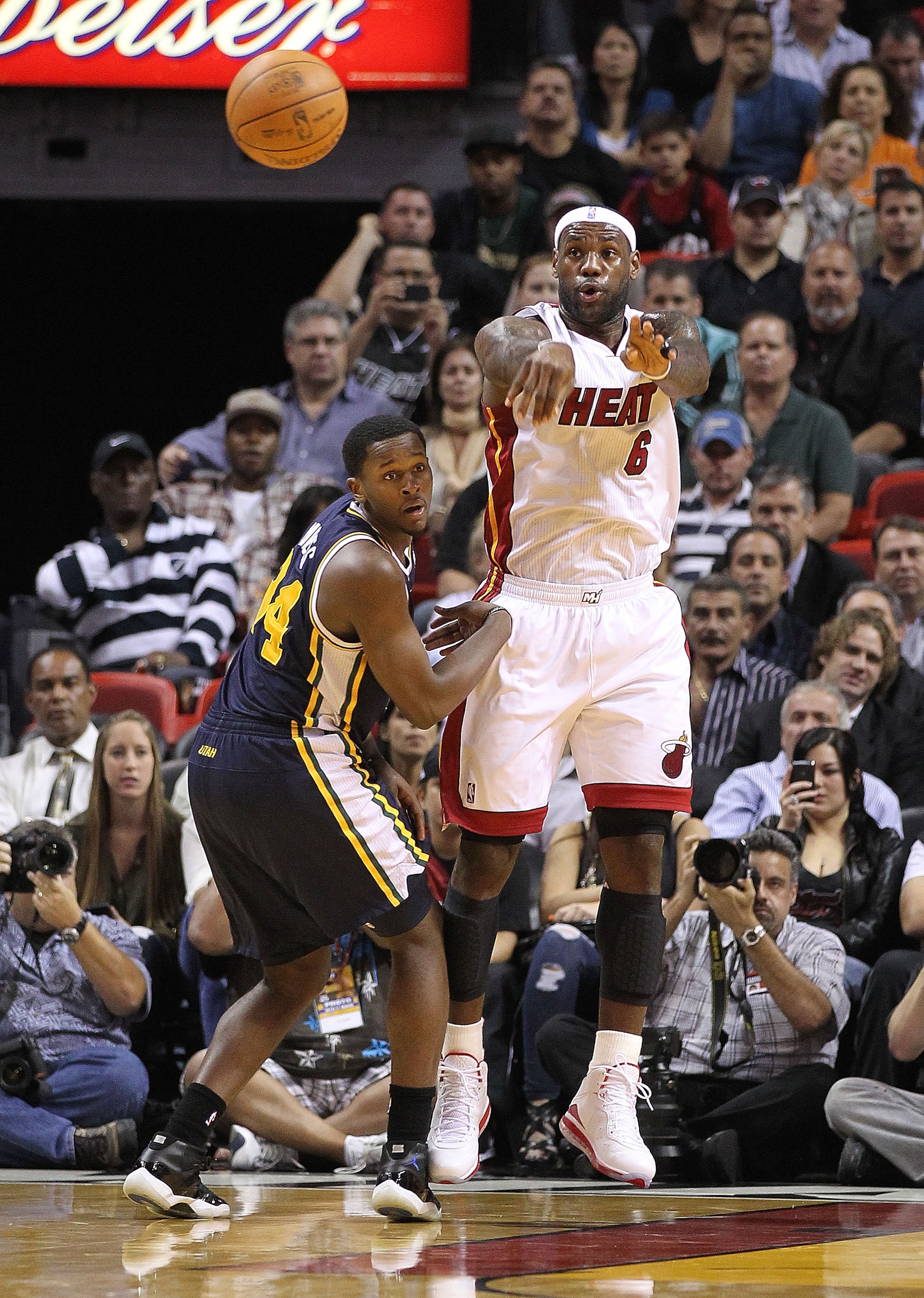 MIAMI - NOVEMBER 09: Lebron James #6 of the Miami Heat passes the ball during a game against the Utah Jazz at American Airlines Arena on November 9, 2010 in Miami, Florida. NOTE TO USER: User expressly acknowledges and agrees that, by downloading and/or MIAMI - NOVEMBER 09: Lebron James #6 of the Miami Heat passes the ball during a game against the Utah Jazz at American Airlines Arena on November 9, 2010 in Miami, Florida. NOTE TO USER: User expressly acknowledges and agrees that, by downloading and/or