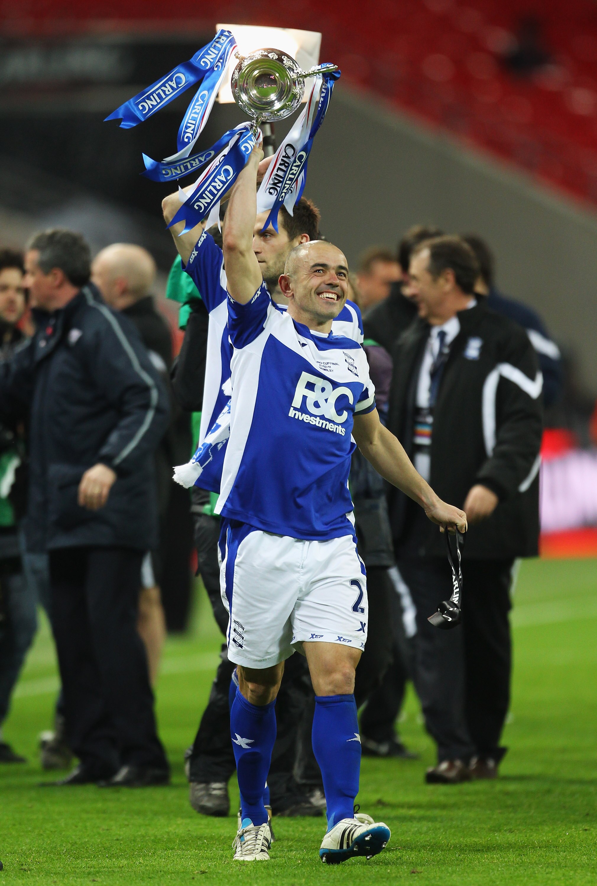 LONDON, ENGLAND - FEBRUARY 27:  Stephen Carr of Birmingham City celebrates with the trophy after the Carling Cup Final between Arsenal and Birmingham City at Wembley Stadium on February 27, 2011 in London, England.  (Photo by Alex Livesey/Getty Images)