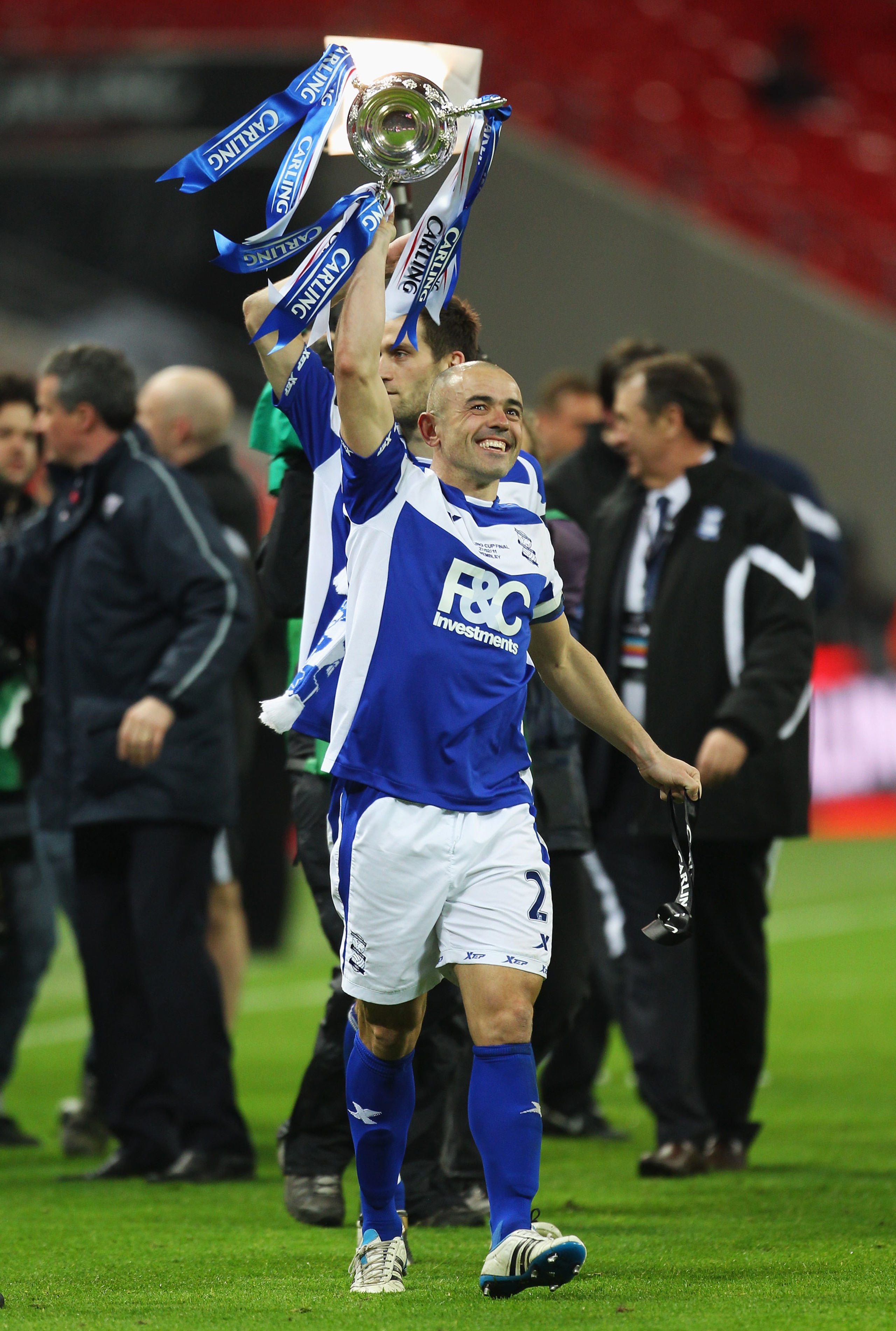 LONDON, ENGLAND - FEBRUARY 27:  Stephen Carr of Birmingham City celebrates with the trophy after the Carling Cup Final between Arsenal and Birmingham City at Wembley Stadium on February 27, 2011 in London, England.  (Photo by Alex Livesey/Getty Images)