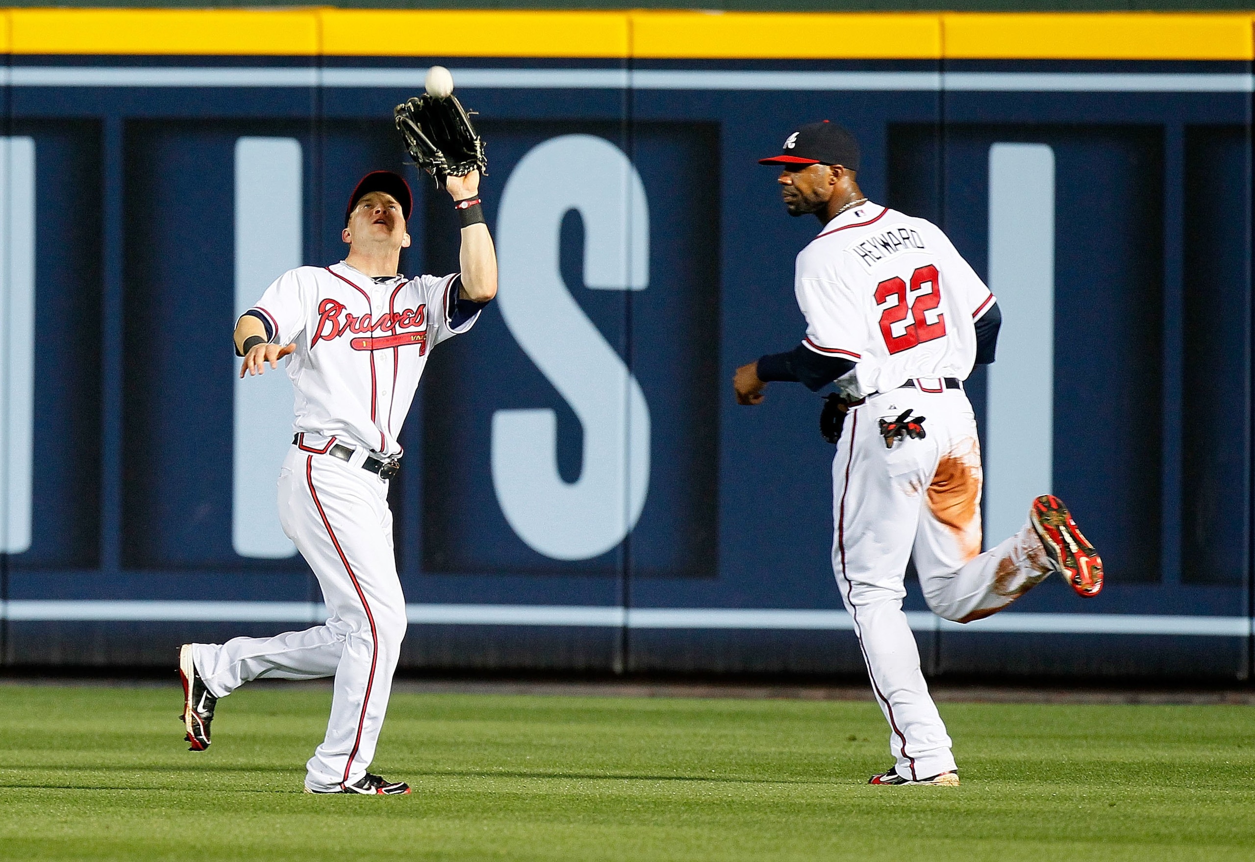 ATLANTA - MAY 28: Nate McClouth #24 and Jason Heyward #22 of the Atlanta Braves against the Pittsburgh Pirates at Turner Field on May 28, 2010 in Atlanta, Georgia. (Photo by Kevin C. Cox/Getty Images) ATLANTA - MAY 28: Nate McClouth #24 and Jason Heyward #22 of the Atlanta Braves against the Pittsburgh Pirates at Turner Field on May 28, 2010 in Atlanta, Georgia. (Photo by Kevin C. Cox/Getty Images)