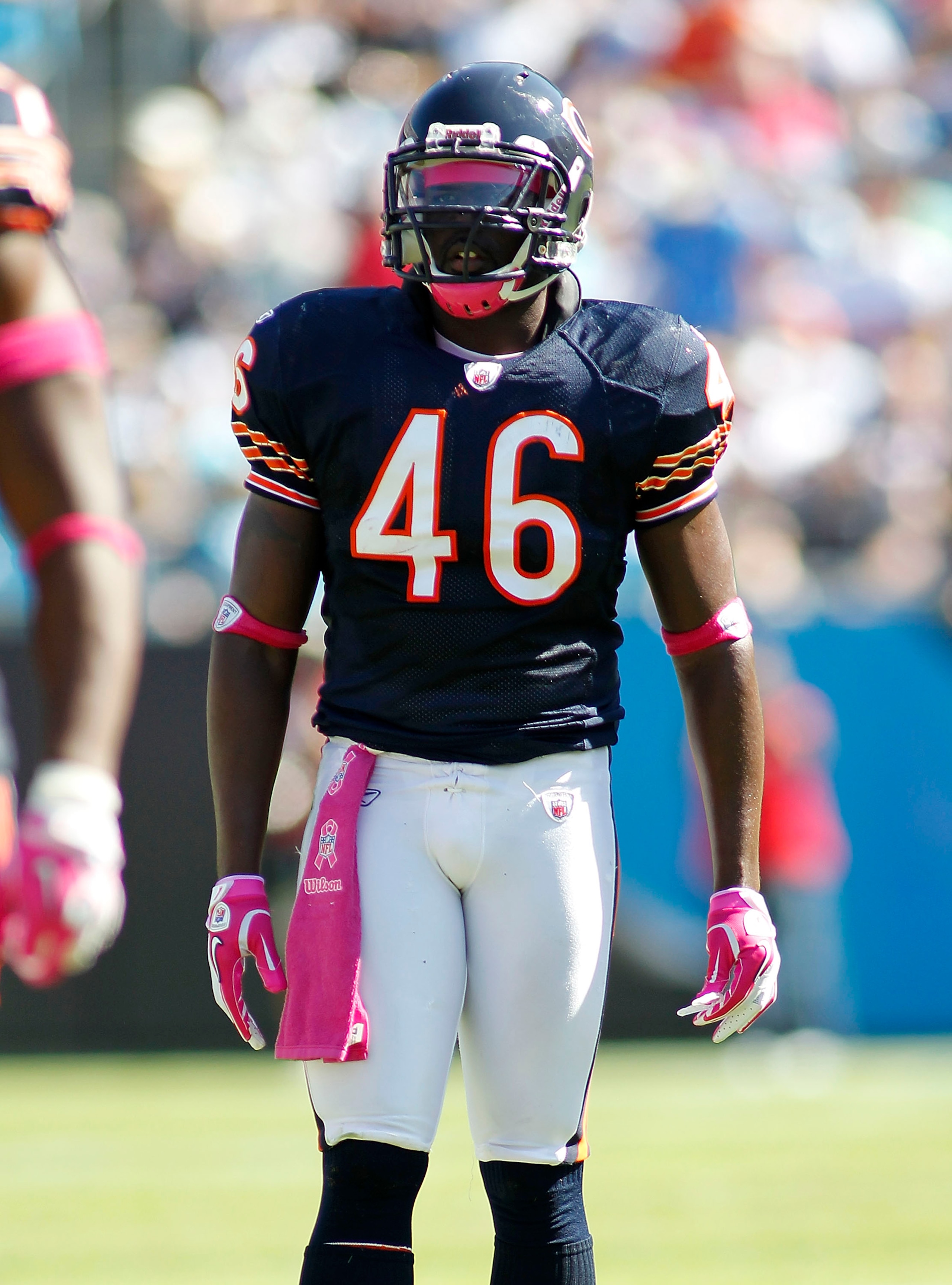 CHARLOTTE, NC - OCTOBER 10: Safety Chris Harris #46 of the Chicago Bears stands on the field against the Carolina Panthers at Bank of America Stadium on October 10, 2010 in Charlotte, North Carolina. (Photo by Geoff Burke/Getty Images) CHARLOTTE, NC - OCTOBER 10: Safety Chris Harris #46 of the Chicago Bears stands on the field against the Carolina Panthers at Bank of America Stadium on October 10, 2010 in Charlotte, North Carolina. (Photo by Geoff Burke/Getty Images)