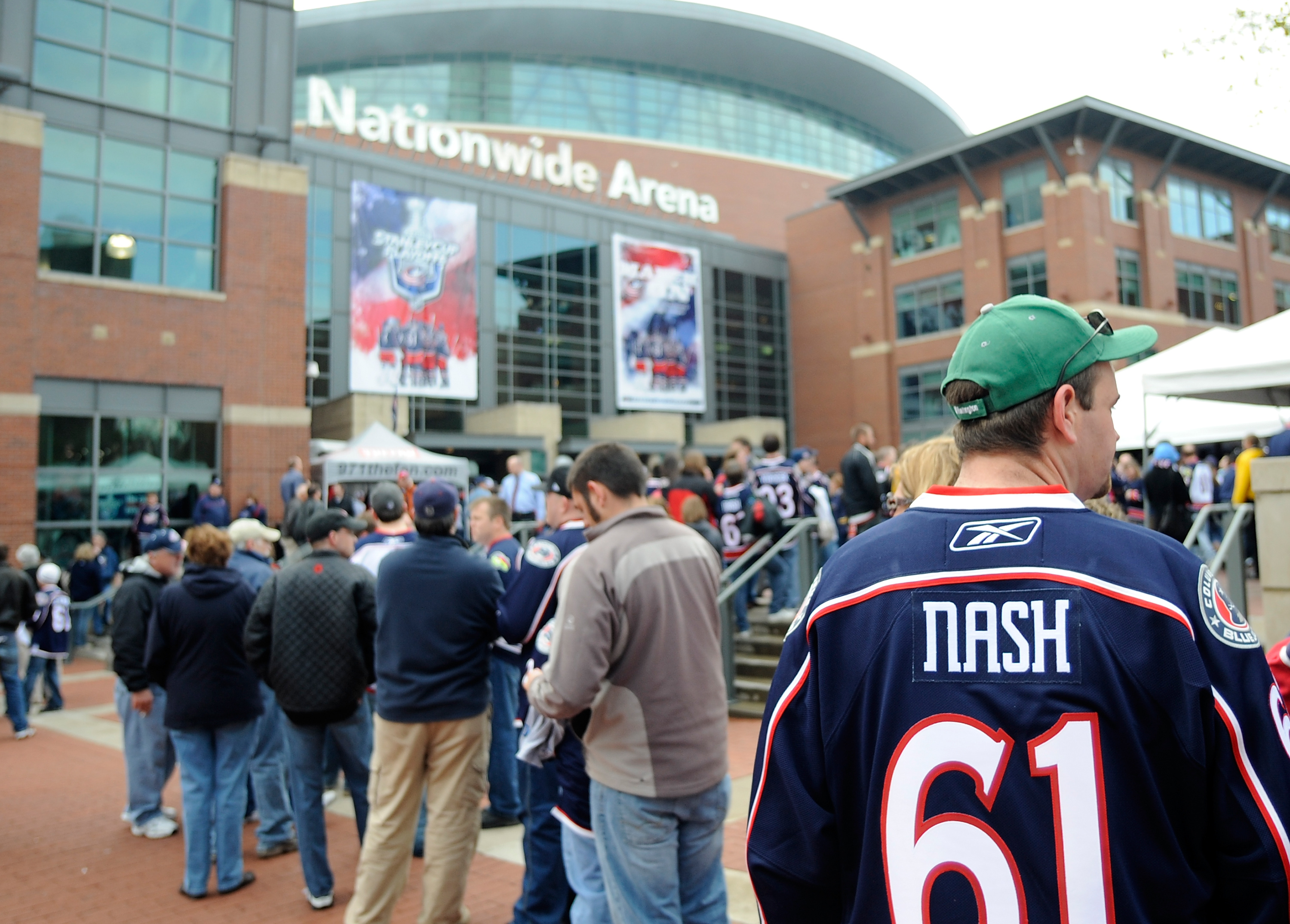 COLUMBUS, OH - APRIL 21: Fans line up outside prior to the Columbus Blue Jackets take on teh Detroit Red Wings in Game Three of the Western Conference Quarterfinals of the 2009 NHL Stanley Cup Playoffs at Nationwide Arena on April 21, 2009 in Columbus, O