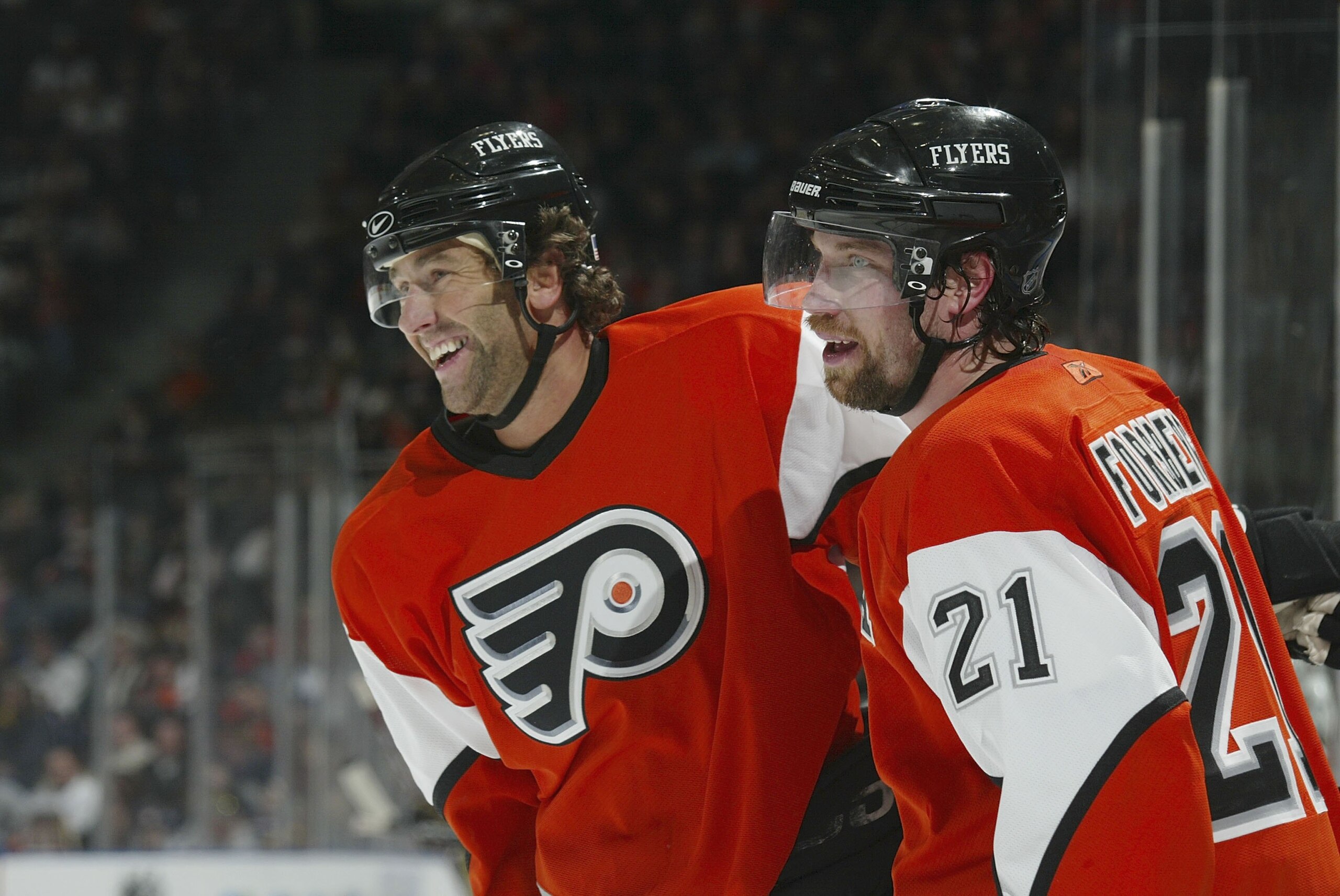 UNIONDALE, NY - MARCH 4:  Petr Nedved #93 (L) and Peter Forsberg #21 of the Philadelphia Flyers celebrate Nedved's first period goal against the New York Islanders on March 4, 2006 at the Nassau Coliseum in Uniondale, New York.  (Photo by Bruce Bennett/Ge