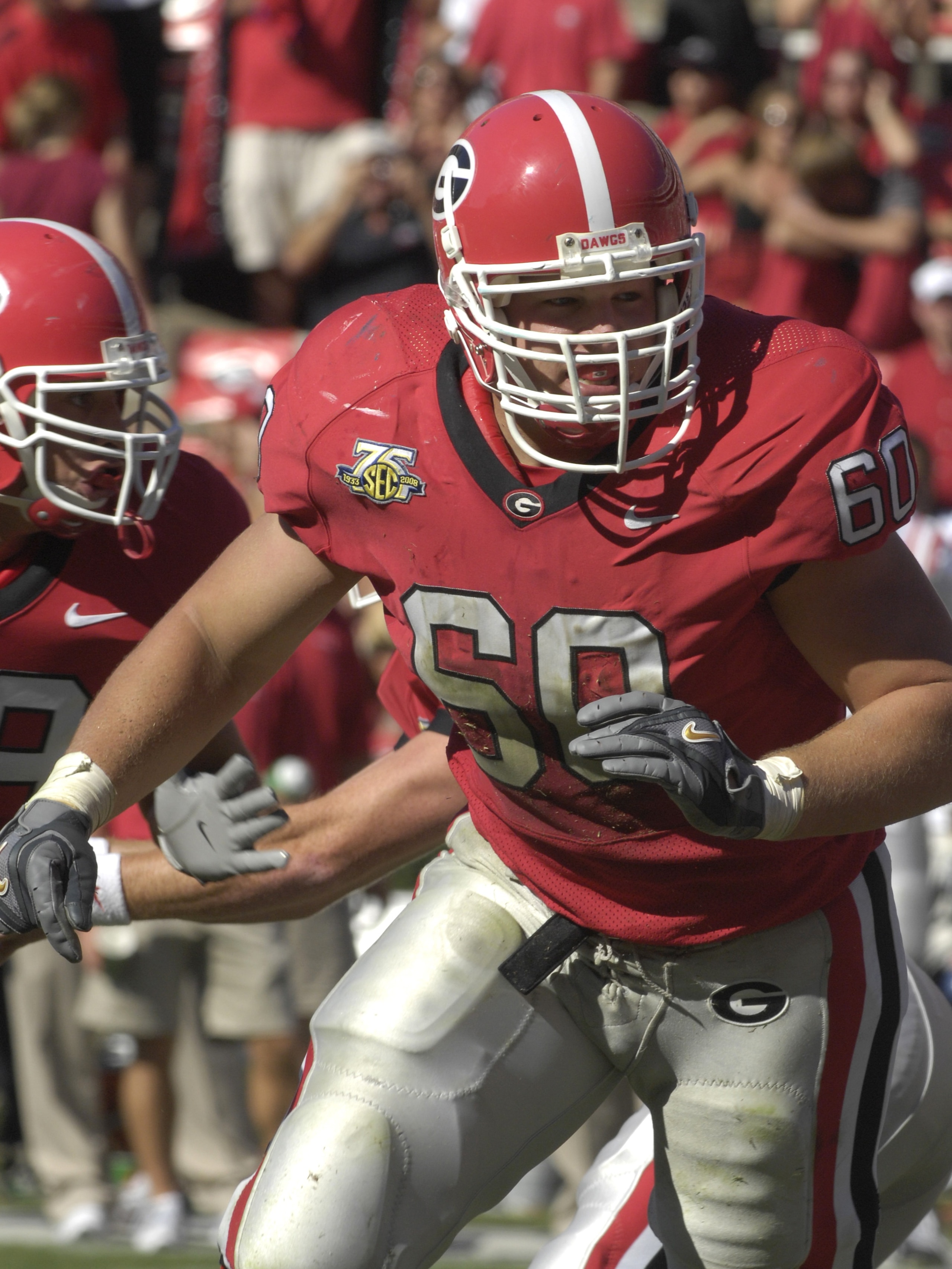 ATHENS, GA - SEPTEMBER 29: Offensive lineman Clint Boling #60 of the Georgia Bulldogs sets to block against the Mississippi Rebels at Sanford Stadium on September 29, 2007 in Athens, Georgia. (Photo by Al Messerschmidt/Getty Images)