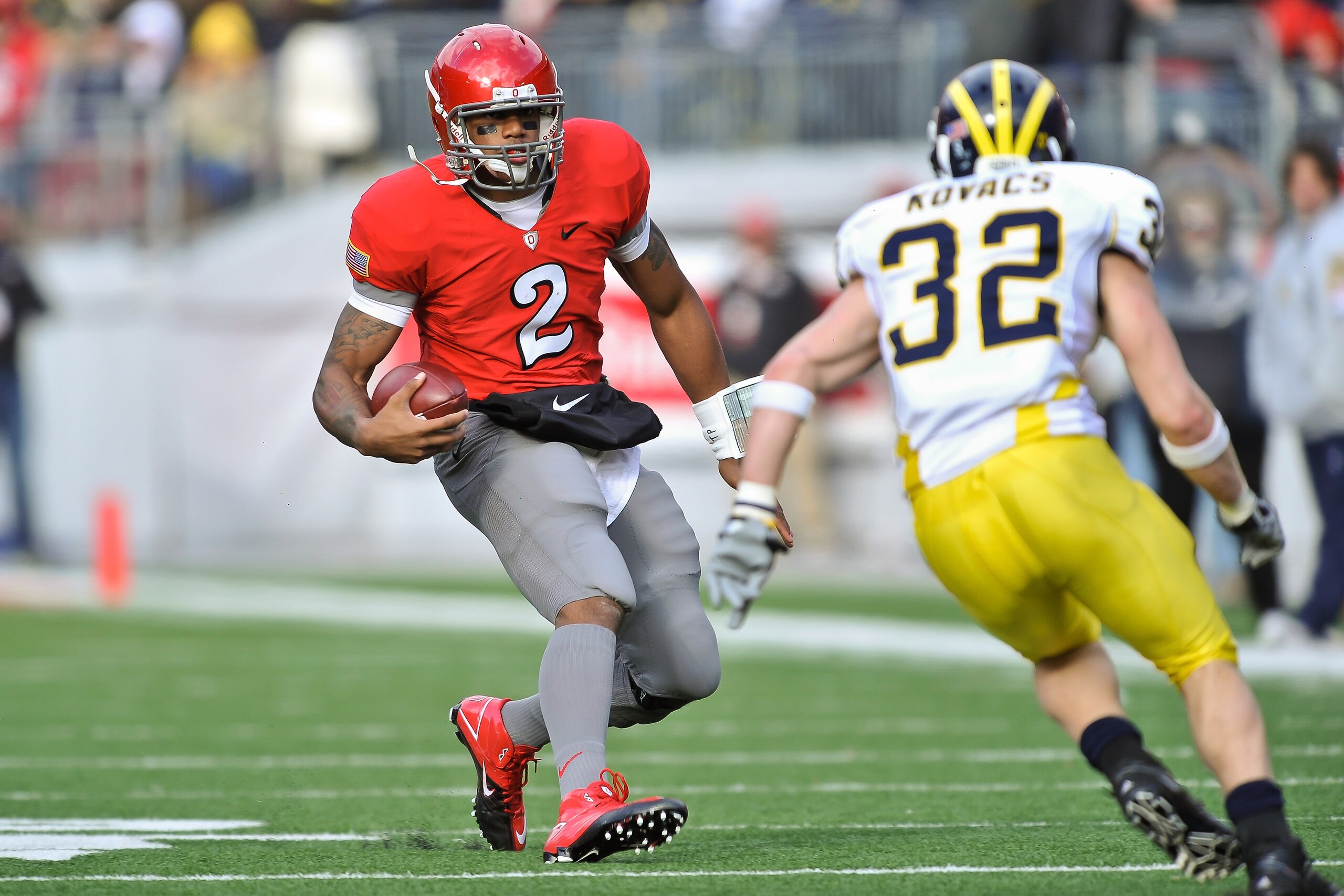COLUMBUS, OH - NOVEMBER 27:  Quarterback Terrelle Pryor #2 of the Ohio State Buckeyes runs with the ball against the Michigan Wolverines at Ohio Stadium on November 27, 2010 in Columbus, Ohio.  (Photo by Jamie Sabau/Getty Images)