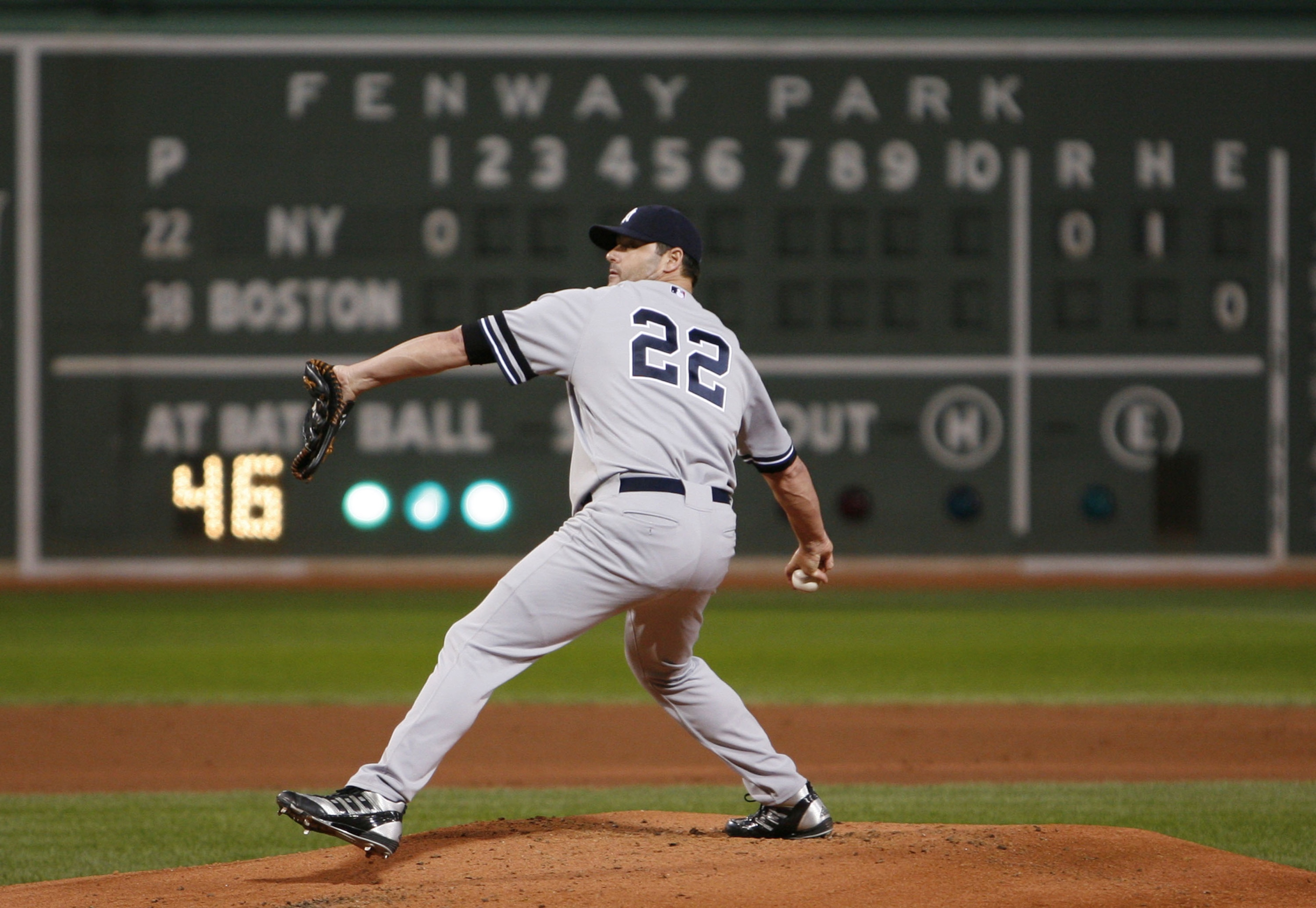 BOSTON - SEPTEMBER 16: Roger Clemens #22 of the New York Yankees throws during a game against the Boston Red Sox at Fenway Park on September 16, 2007 in Boston, Massachusetts. (Photo by Jim Rogash/Getty Images) BOSTON - SEPTEMBER 16: Roger Clemens #22 of the New York Yankees throws during a game against the Boston Red Sox at Fenway Park on September 16, 2007 in Boston, Massachusetts. (Photo by Jim Rogash/Getty Images)