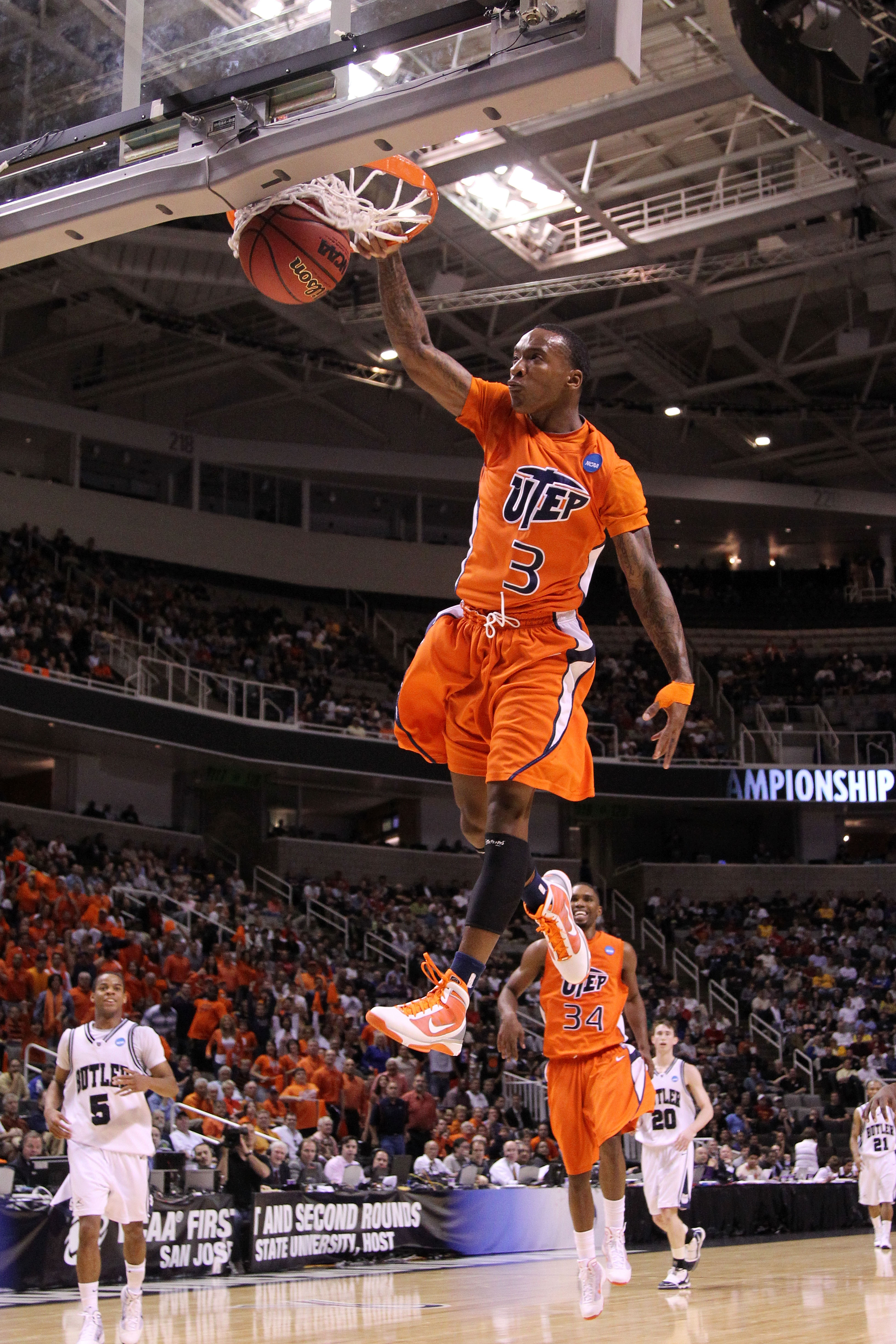 SAN JOSE, CA - MARCH 18: Guard Randy Culpepper #3 of the UTEP Miners dunks the ball against the Butler Bulldogs during the first round of the 2010 NCAA men's basketball tournament at HP Pavilion on March 18, 2010 in San Jose, California. (Photo by Jed J