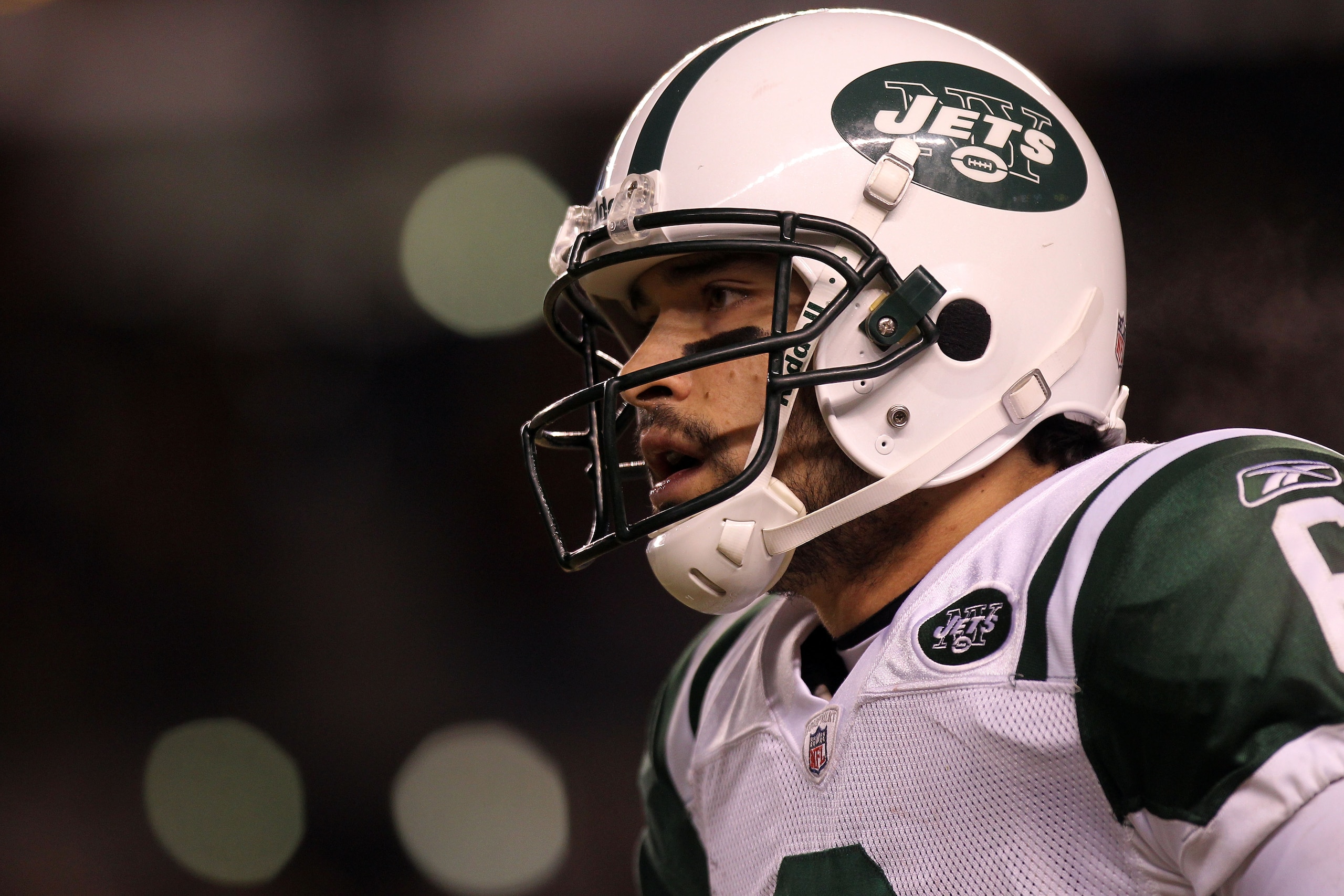 PITTSBURGH, PA - JANUARY 23:  Quarterback Mark Sanchez #6 of the New York Jets looks on against the Pittsburgh Steelers during the 2011 AFC Championship game at Heinz Field on January 23, 2011 in Pittsburgh, Pennsylvania. The Steelers won 24-19.  (Photo b