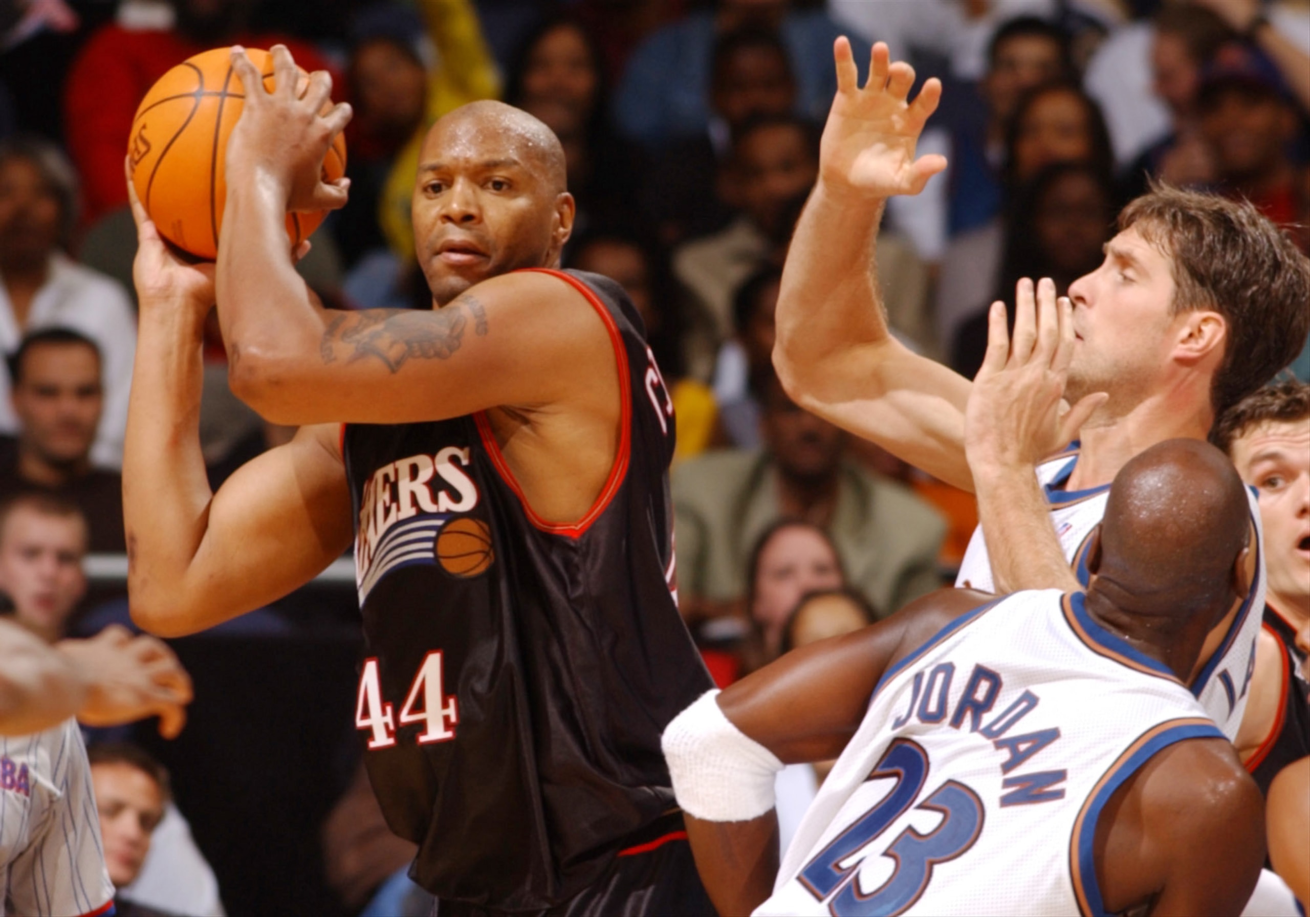 3 Nov 2001:  Derrick Coleman #44 of the Philadelphia 76ers keeps the ball from Christian Laettner #44 of the Washington Wizards as the Wizards defeated the 76ers 90-76 in NBA action at the MCI Center in Washington DC.  DIGITAL IMAGE   NOTE TO USER: User e