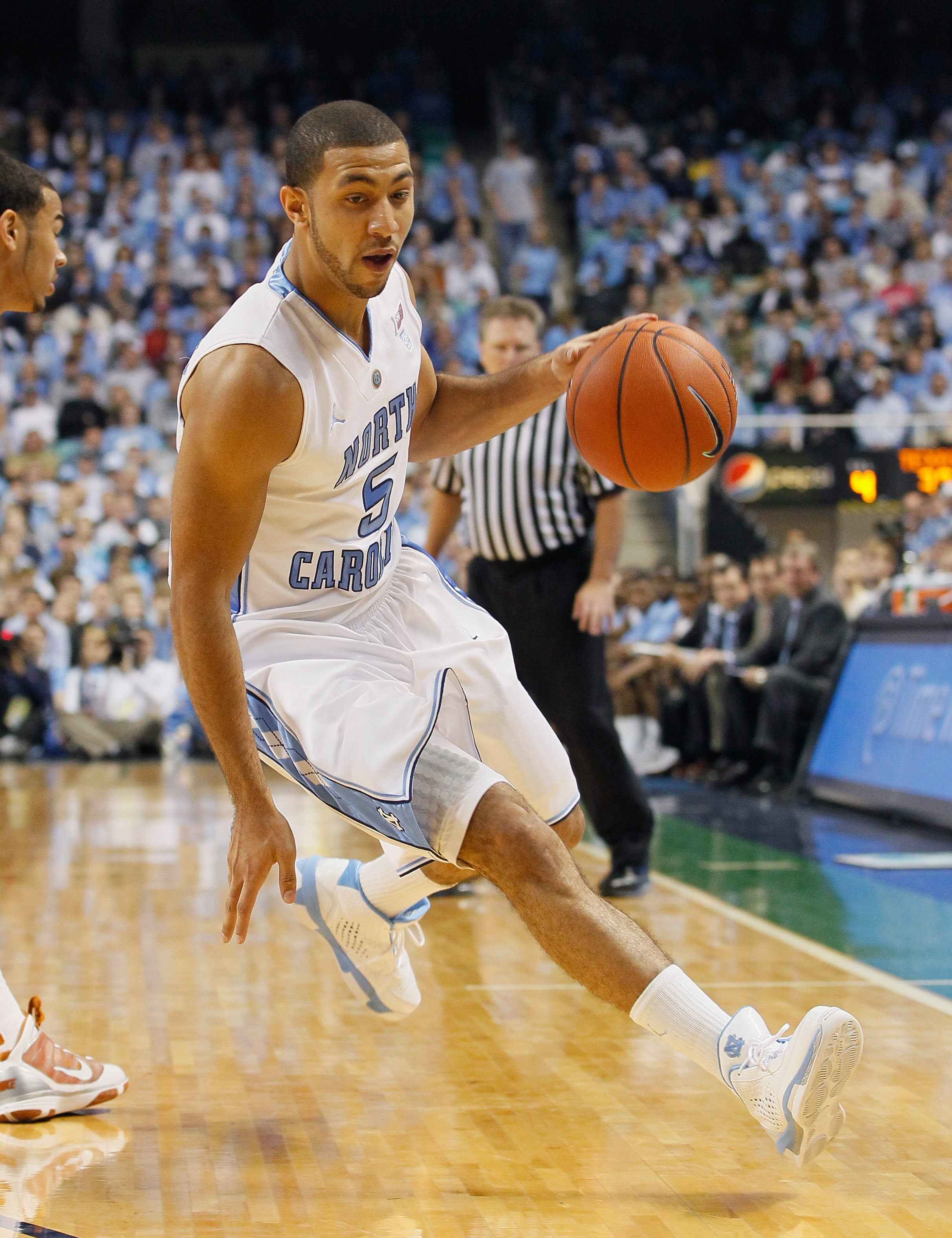 GREENSBORO, NC - DECEMBER 18: Kendall Marshall #5 of the North Carolina Tar Heels against the Texas Longhorns at Greensboro Coliseum on December 18, 2010 in Greensboro, North Carolina. (Photo by Kevin C. Cox/Getty Images)