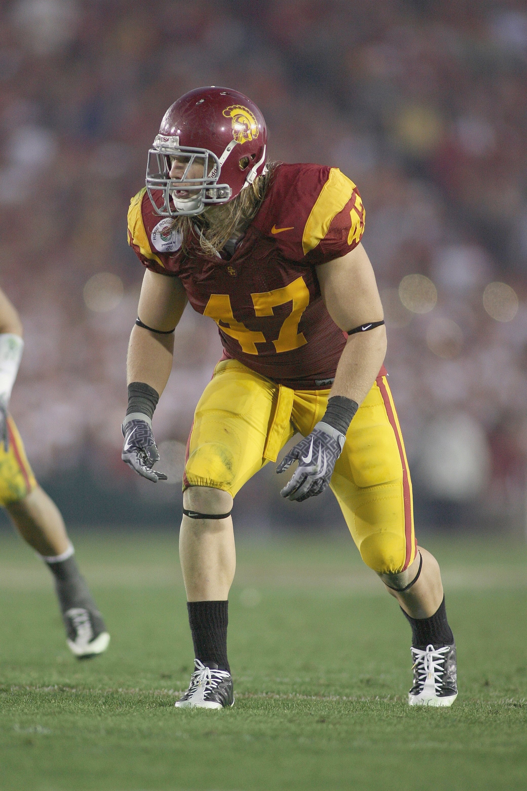 PASADENA, CA - JANUARY 1: Clay Matthews #47 of the USC Trojans lines up against the Penn State Nittany Lions on January 1, 2009 at the Rose Bowl in Pasadena, California. USC won 38-24. (Photo by Jeff Golden/Getty Images) PASADENA, CA - JANUARY 1: Clay Matthews #47 of the USC Trojans lines up against the Penn State Nittany Lions on January 1, 2009 at the Rose Bowl in Pasadena, California. USC won 38-24. (Photo by Jeff Golden/Getty Images)