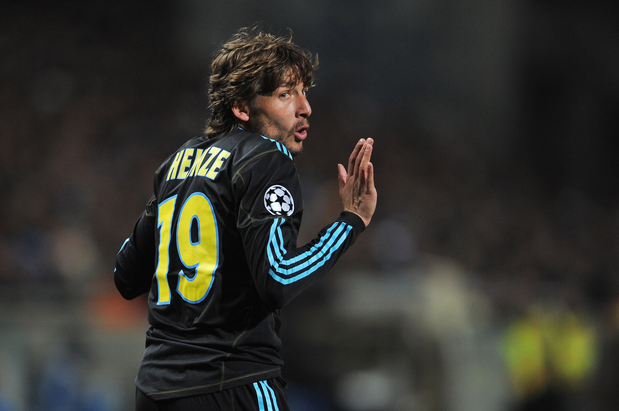 MARSEILLE, FRANCE - FEBRUARY 23:  Gabriel Heinze of Marseille gestures during the UEFA Champions League round of 16 first leg match between Marseille and Manchester United at the Stade Velodrome on February 23, 2011 in Marseille, France.  (Photo by Michae