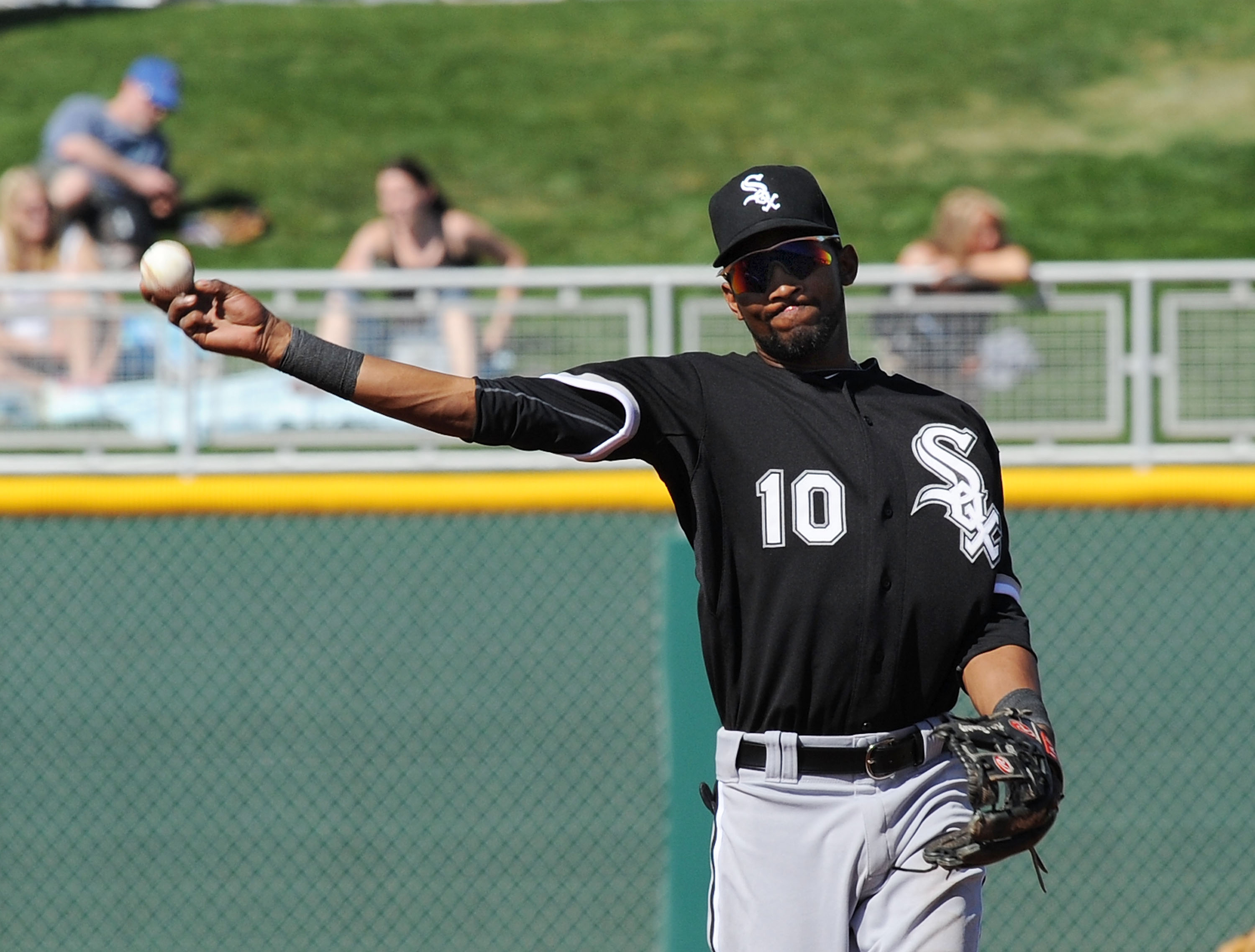 Konerko embracing new role with White Sox