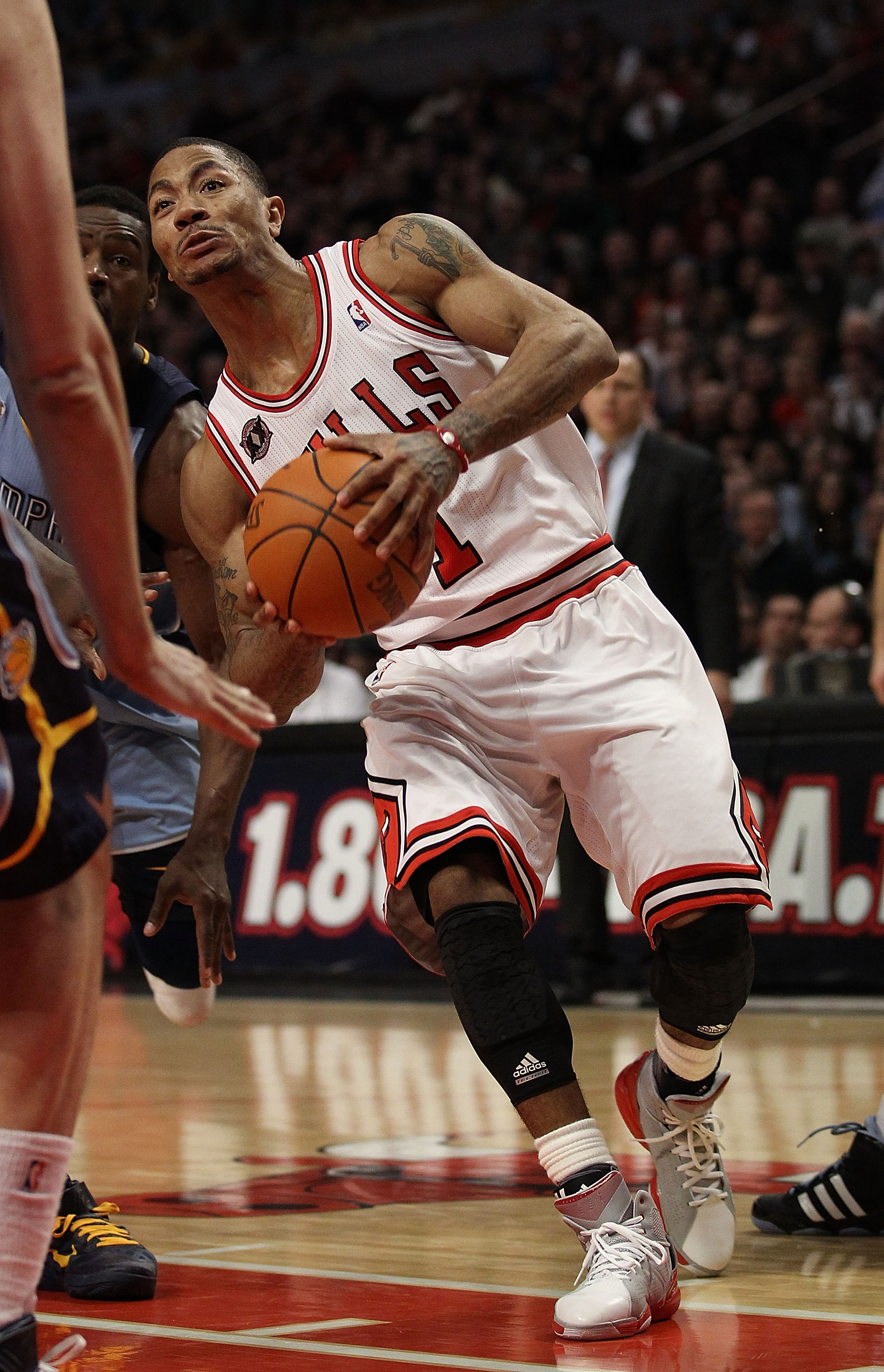 NBA Buzz - TRUE or FALSE: Derrick Rose in 2011 MVP form