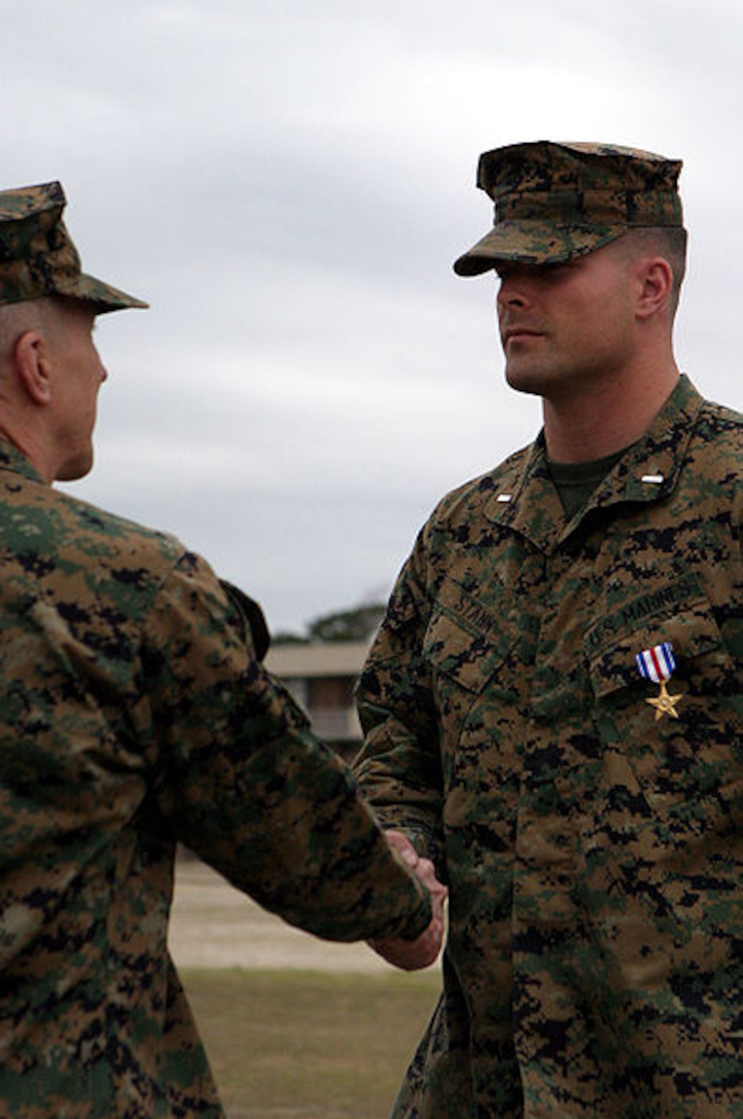 Brian Stann receiving a silver star for his courage