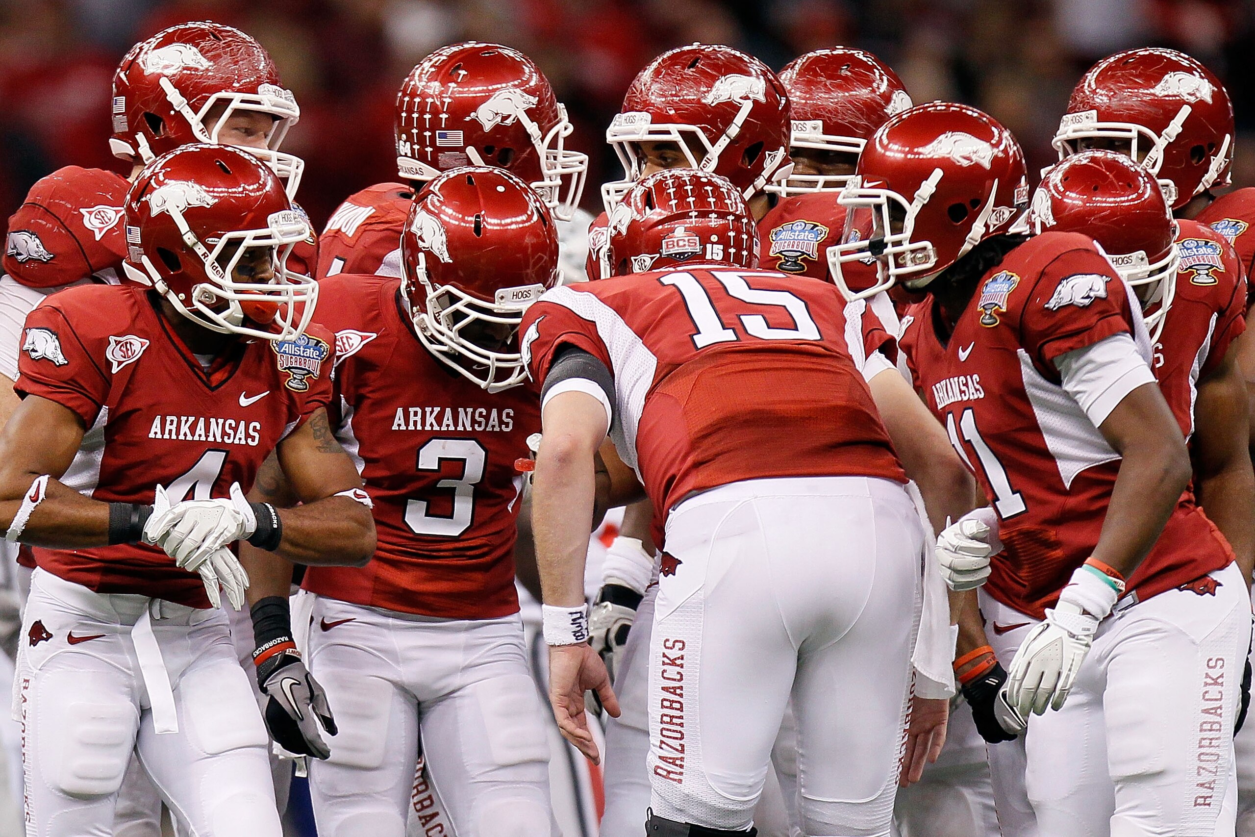 NEW ORLEANS, LA - JANUARY 04:  Ryan Mallett #15 of the Arkansas Razorbacks huddles his team against the Ohio State Buckeyes during the Allstate Sugar Bowl at the Louisiana Superdome on January 4, 2011 in New Orleans, Louisiana.  (Photo by Kevin C. Cox/Get