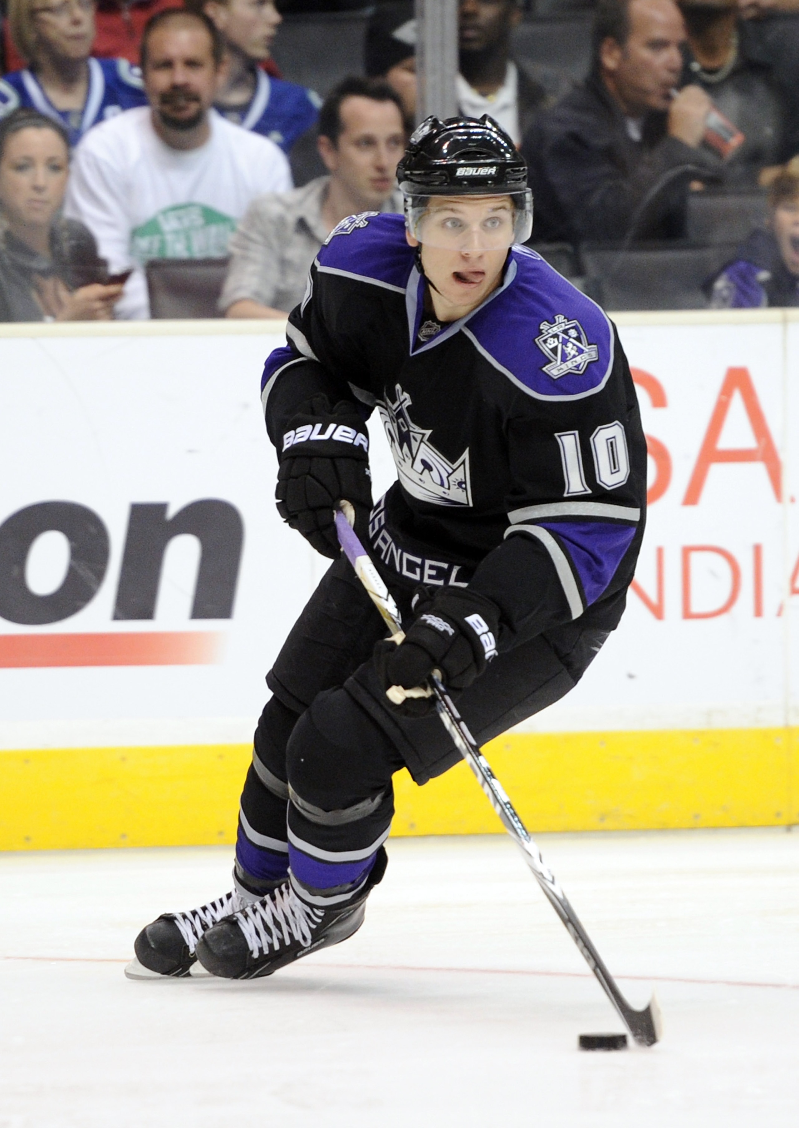 LOS ANGELES, CA - OCTOBER 15:  Brayden Schenn #10 of the Los Angeles Kings looks to pass during the game against the Vancouver Canucks at the Staples Center on October 15, 2010 in Los Angeles, California.  (Photo by Harry How/Getty Images)