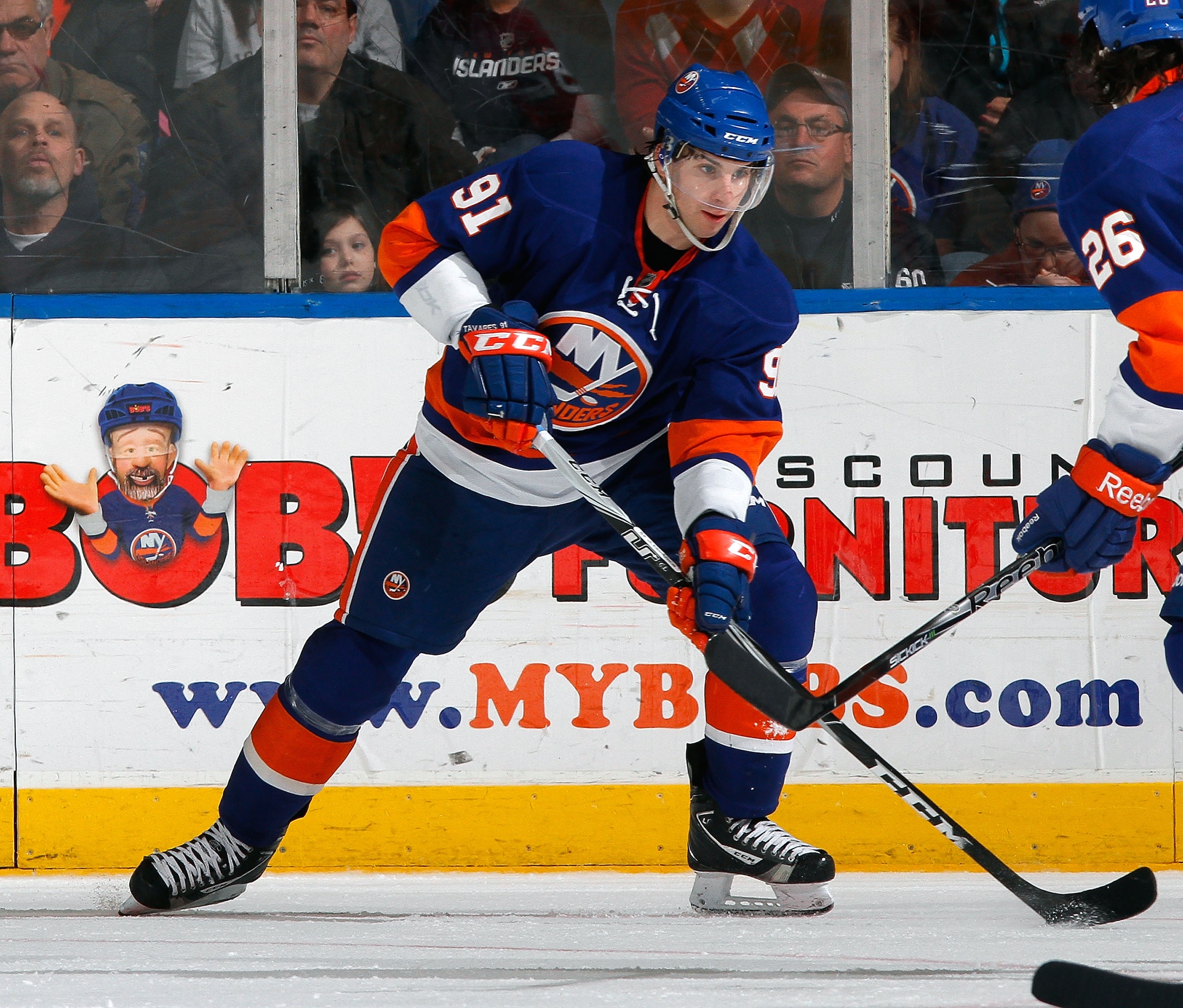 UNIONDALE, NY - FEBRUARY 21:  John Tavares #91 of the New York Islanders  skates during an NHL hockey game against the Florida Panthers at the Nassau Coliseum on February 21, 2011 in Uniondale, New York.  (Photo by Paul Bereswill/Getty Images)