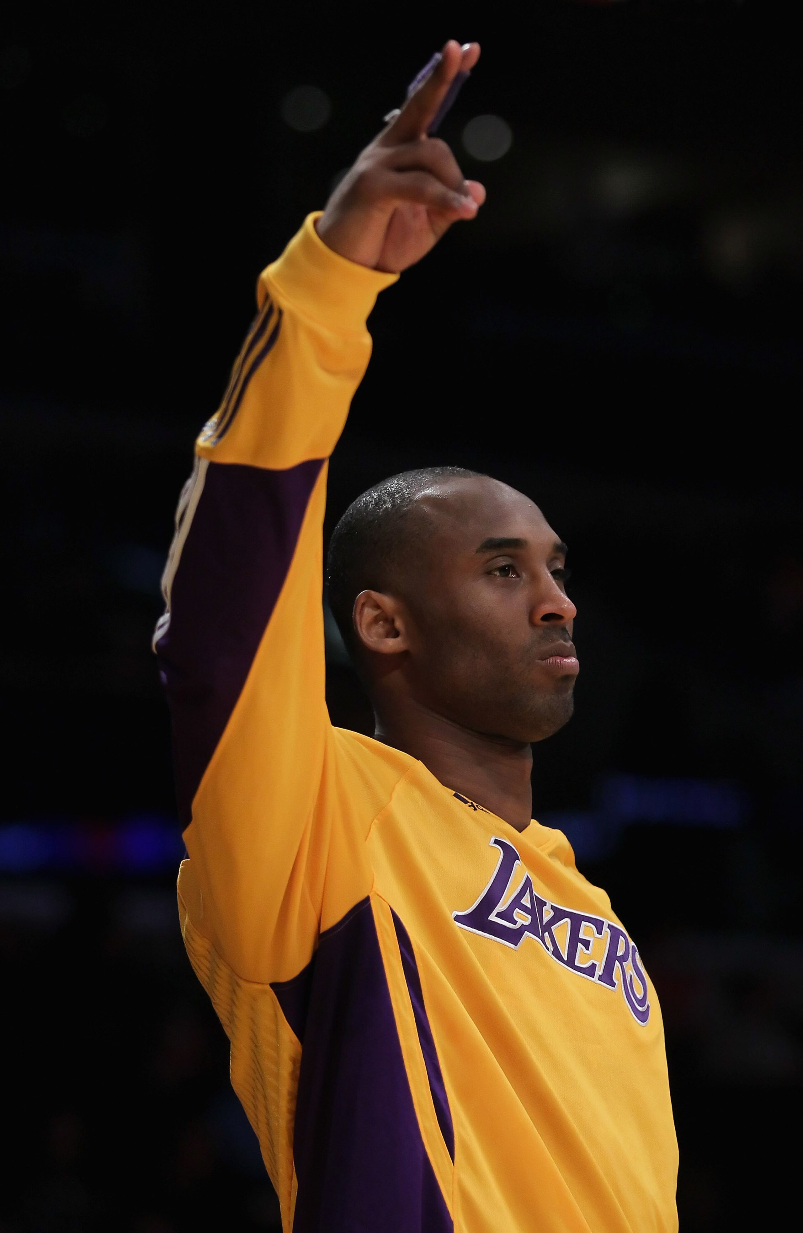 LOS ANGELES, CA - FEBRUARY 22:  Kobe Bryant #24 of the Los Angeles Lakers gestures from the bench in the second half against the Atlanta Hawks at Staples Center on February 22, 2011 in Los Angeles, California. The Lakers defeated the Hawks 104-80. NOTE TO
