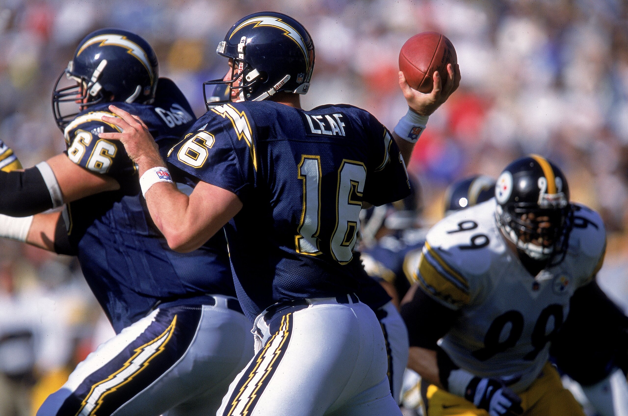 24 Dec 2000:  Quarterback Ryan Leaf #16 of the San Diego Chargers looks to pass the ball during the game against the Pittsburgh Steelers at Qualcomm Stadium in San Diego, California. The Steelers defeated the Chargers 34-21.Mandatory Credit: Jeff Gross  /