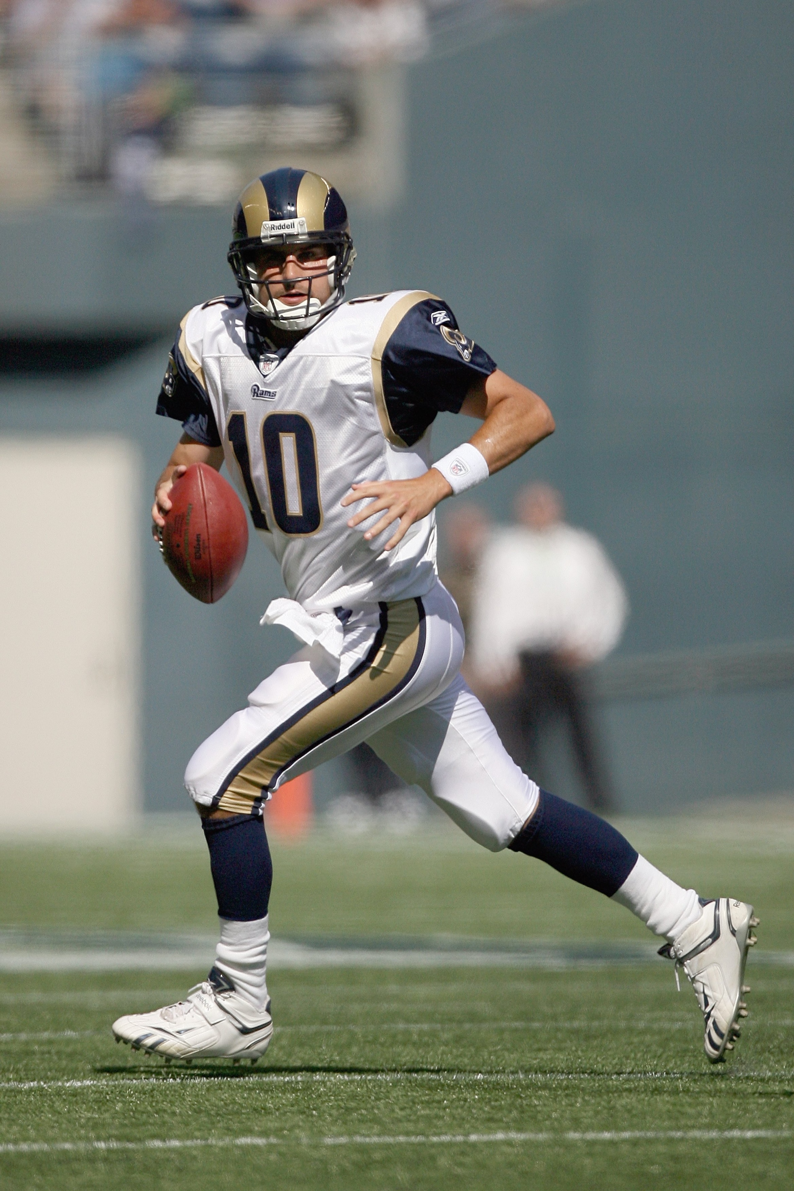 SEATTLE, WA - SEPTEMBER 13: Quarterback Marc Bulger #10 of the St. Louis Rams moves to pass the ball during the game against the Seattle Seahawks on September 13, 2009 at Qwest Field in Seattle, Washington. The Seahawks defeated the Rams 28-0. (Photo by SEATTLE, WA - SEPTEMBER 13: Quarterback Marc Bulger #10 of the St. Louis Rams moves to pass the ball during the game against the Seattle Seahawks on September 13, 2009 at Qwest Field in Seattle, Washington. The Seahawks defeated the Rams 28-0. (Photo by