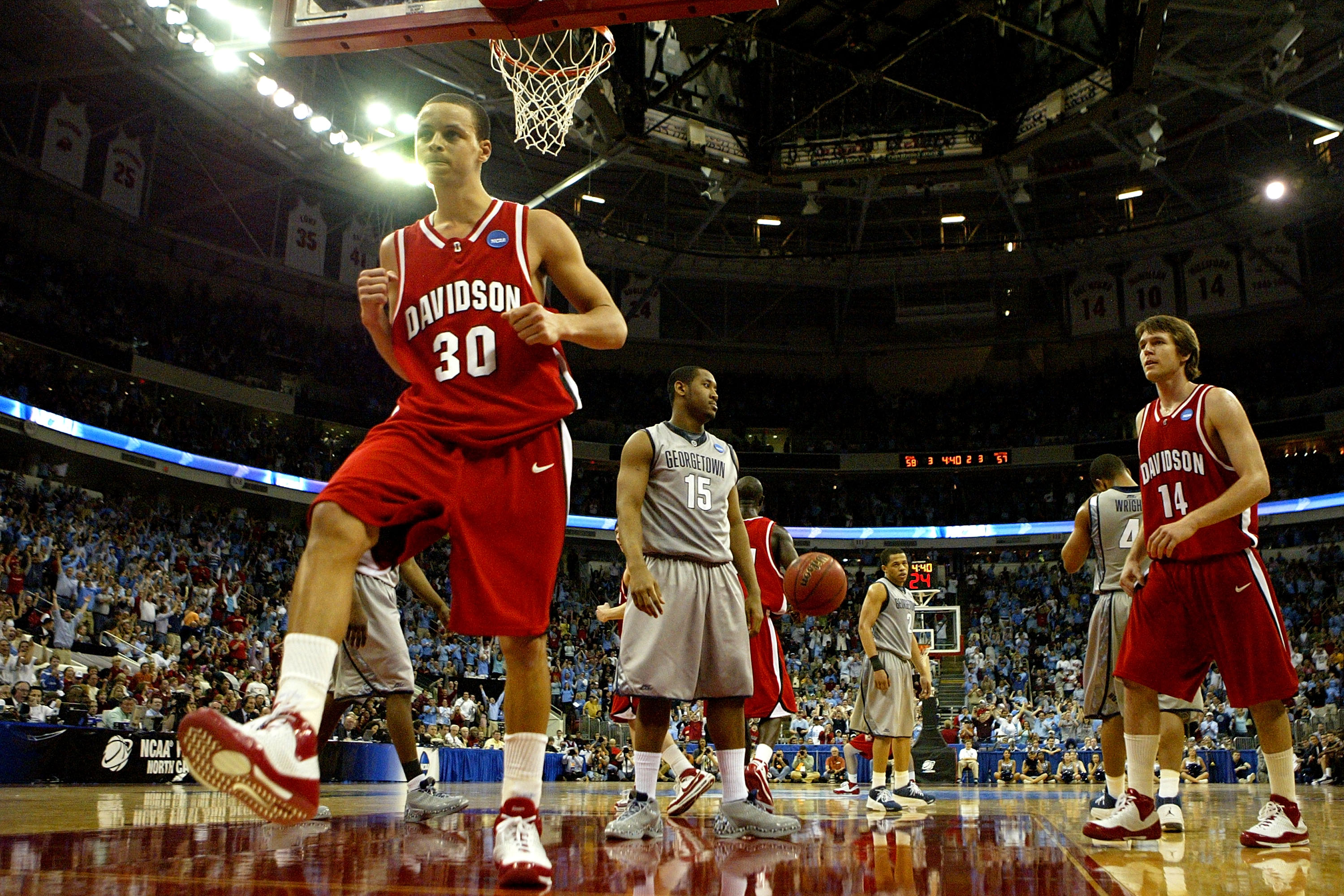 March Madness cinderella stories: Steph Curry leads Davidson - Mid