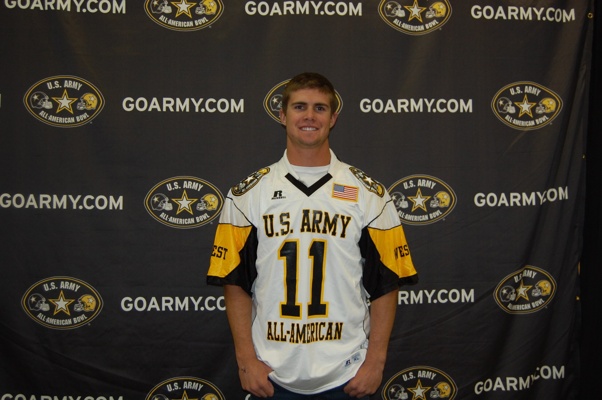 courtesy of http://www.armyaccessionsnewsroom.com/assets/aab-2011/football/original_starlingbubbagardneredgertonksheadshot.jpg