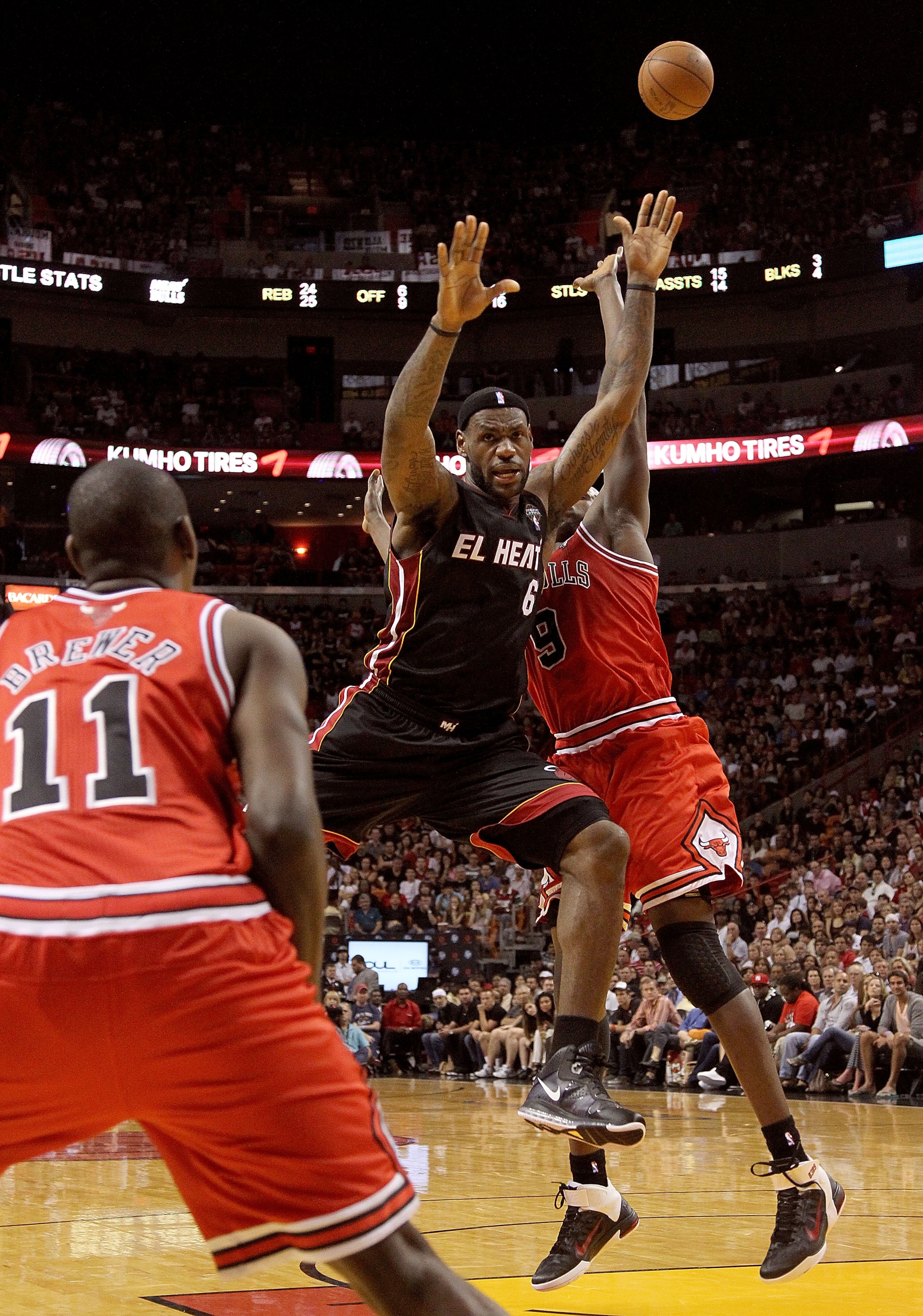MIAMI, FL - MARCH 06:  LeBron James #6 of the Miami Heat loses the ball defended by Luol Deng #9 of the Chicago Bulls during a game at American Airlines Arena on March 6, 2011 in Miami, Florida. NOTE TO USER: User expressly acknowledges and agrees that, b
