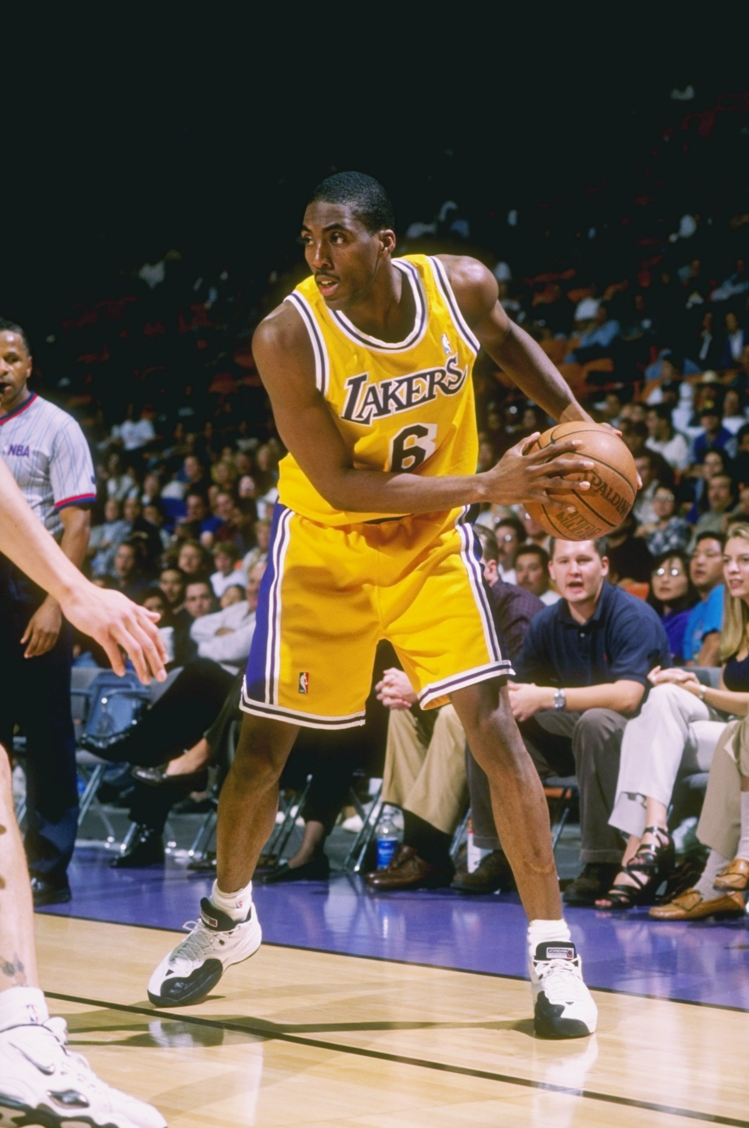 24 Oct 1997:  Eddie Jones #6 of the Los Angeles Lakers in action during the Lakers 85-79 win over the Seattle Supersonics at the Great Western Forum in Inglewood, California.   Mandatory Credit: Otto Greule  /Allsport