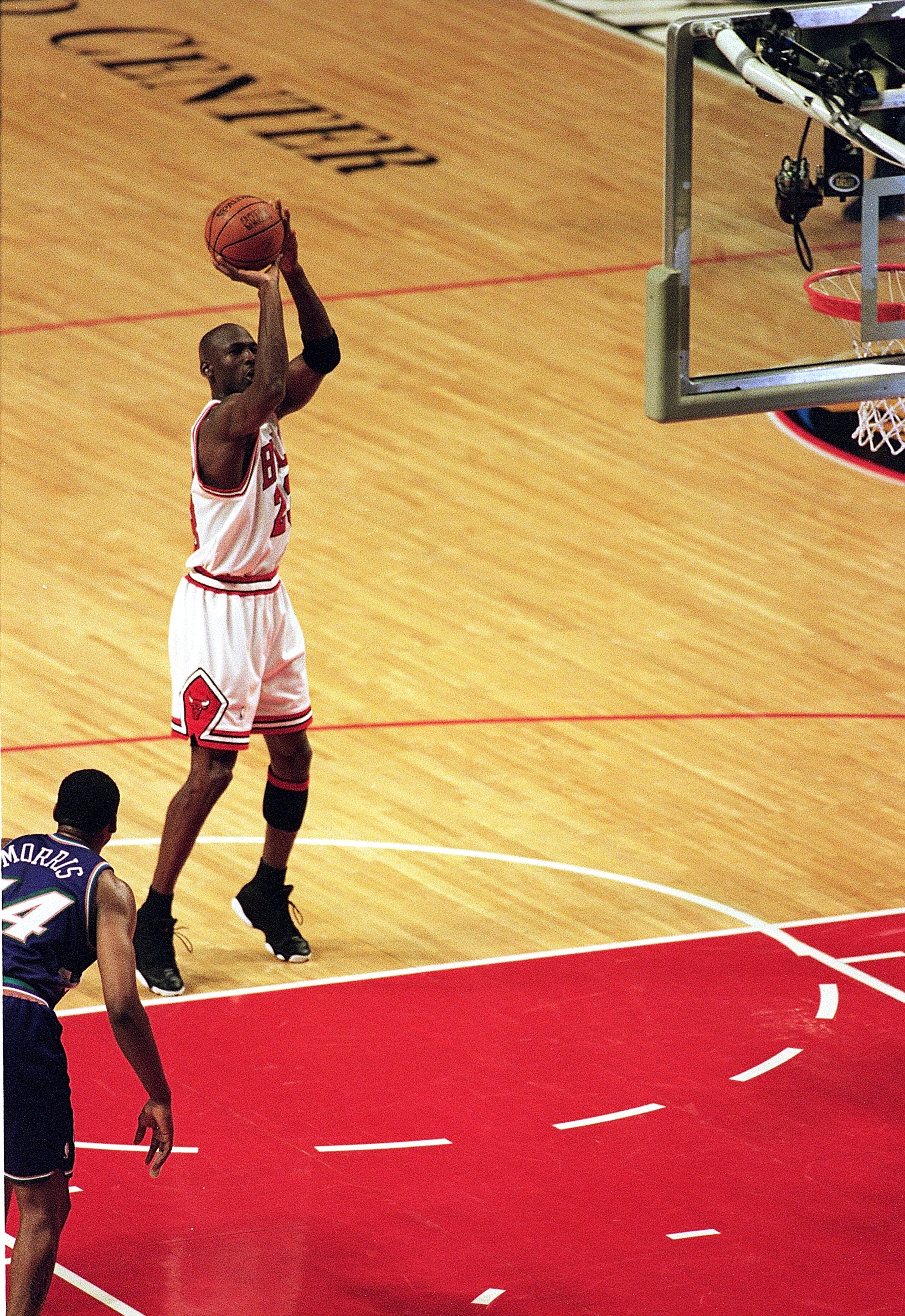 12 Jun 1998: Michael Jordan #23 of the Chicago Bulls shoots the ball during the NBA Finals game against the Utah Jazz at the United Center in Chicago, Illinois. The Bulls defeated the Jazz 81-80. Mandatory Credit: Jonathan Daniel /Allsport 12 Jun 1998: Michael Jordan #23 of the Chicago Bulls shoots the ball during the NBA Finals game against the Utah Jazz at the United Center in Chicago, Illinois. The Bulls defeated the Jazz 81-80. Mandatory Credit: Jonathan Daniel /Allsport