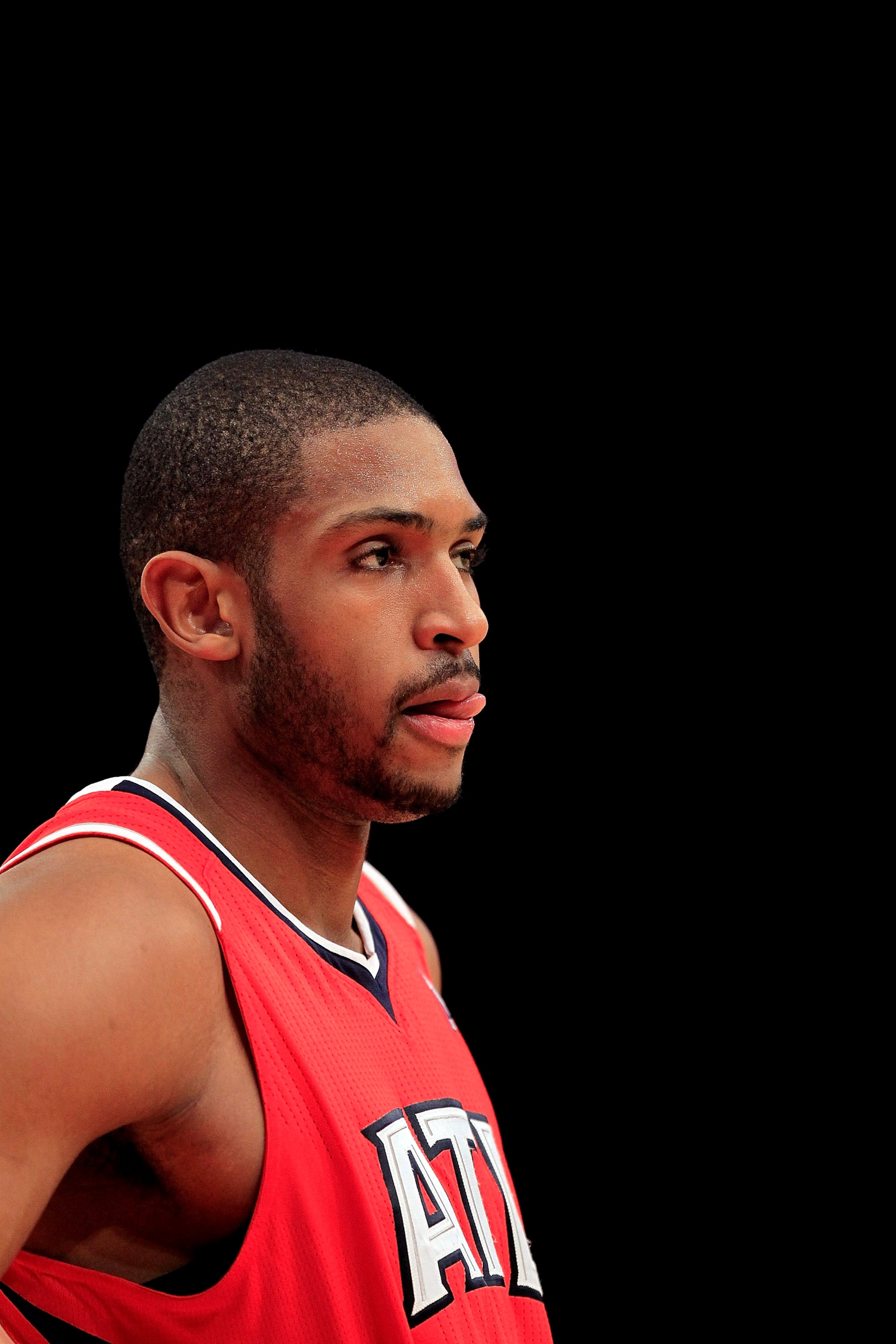 NEW YORK, NY - FEBRUARY 16:  Al Horford #15 of the Atlanta Hawks on the court against the New York Knicks at Madison Square Garden on February 16, 2011 in New York City. NOTE TO USER: User expressly acknowledges and agrees that, by downloading and/or usin