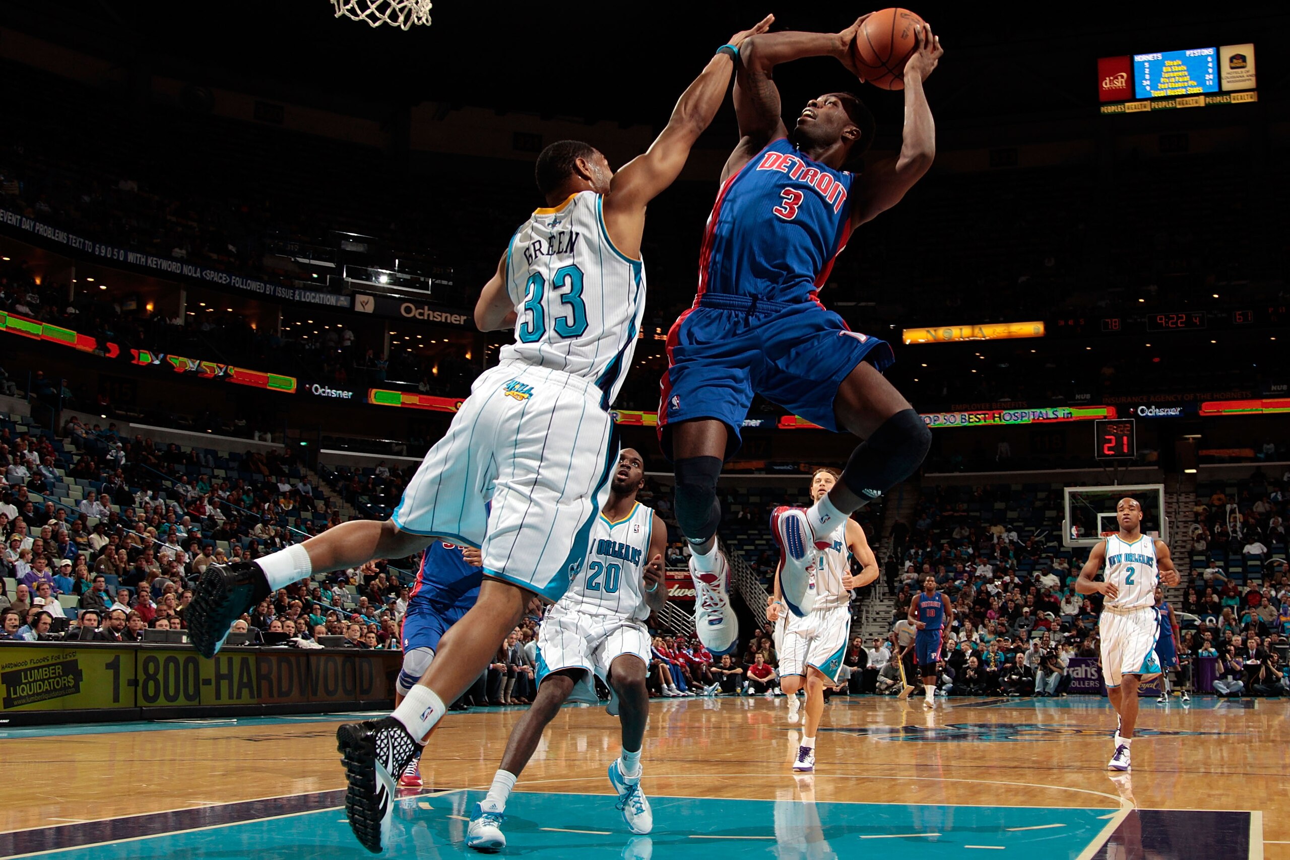 NEW ORLEANS, LA - DECEMBER 08:  Rodney Stuckey #3 of the Detroit Pistons shoots the ball over Willie Green #33 of the New Orleans Hornets at the New Orleans Arena on December 8, 2010 in New Orleans, Louisiana. The Hornets defeated the Pistons 93-74.   NOT