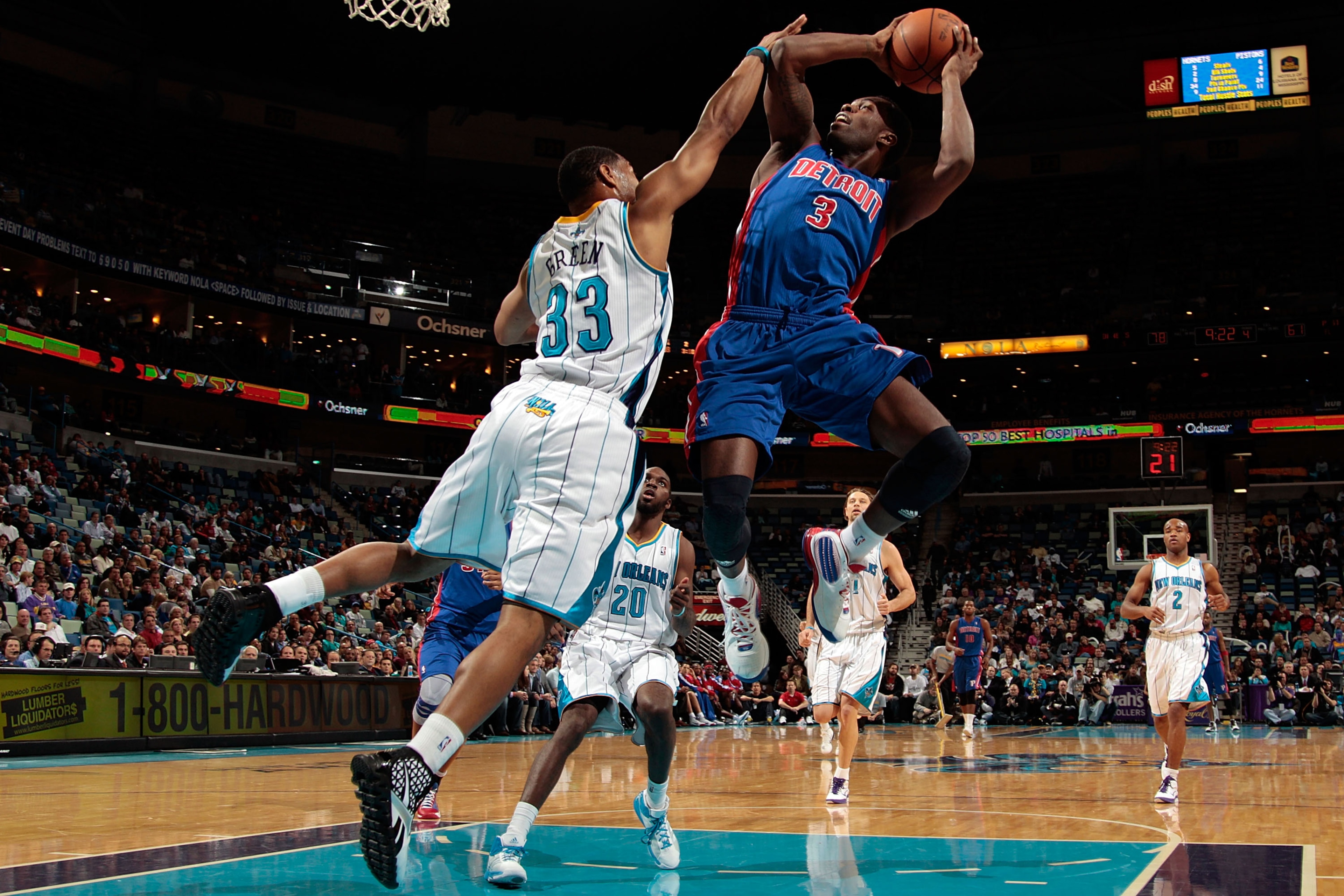 NEW ORLEANS, LA - DECEMBER 08:  Rodney Stuckey #3 of the Detroit Pistons shoots the ball over Willie Green #33 of the New Orleans Hornets at the New Orleans Arena on December 8, 2010 in New Orleans, Louisiana. The Hornets defeated the Pistons 93-74.   NOT