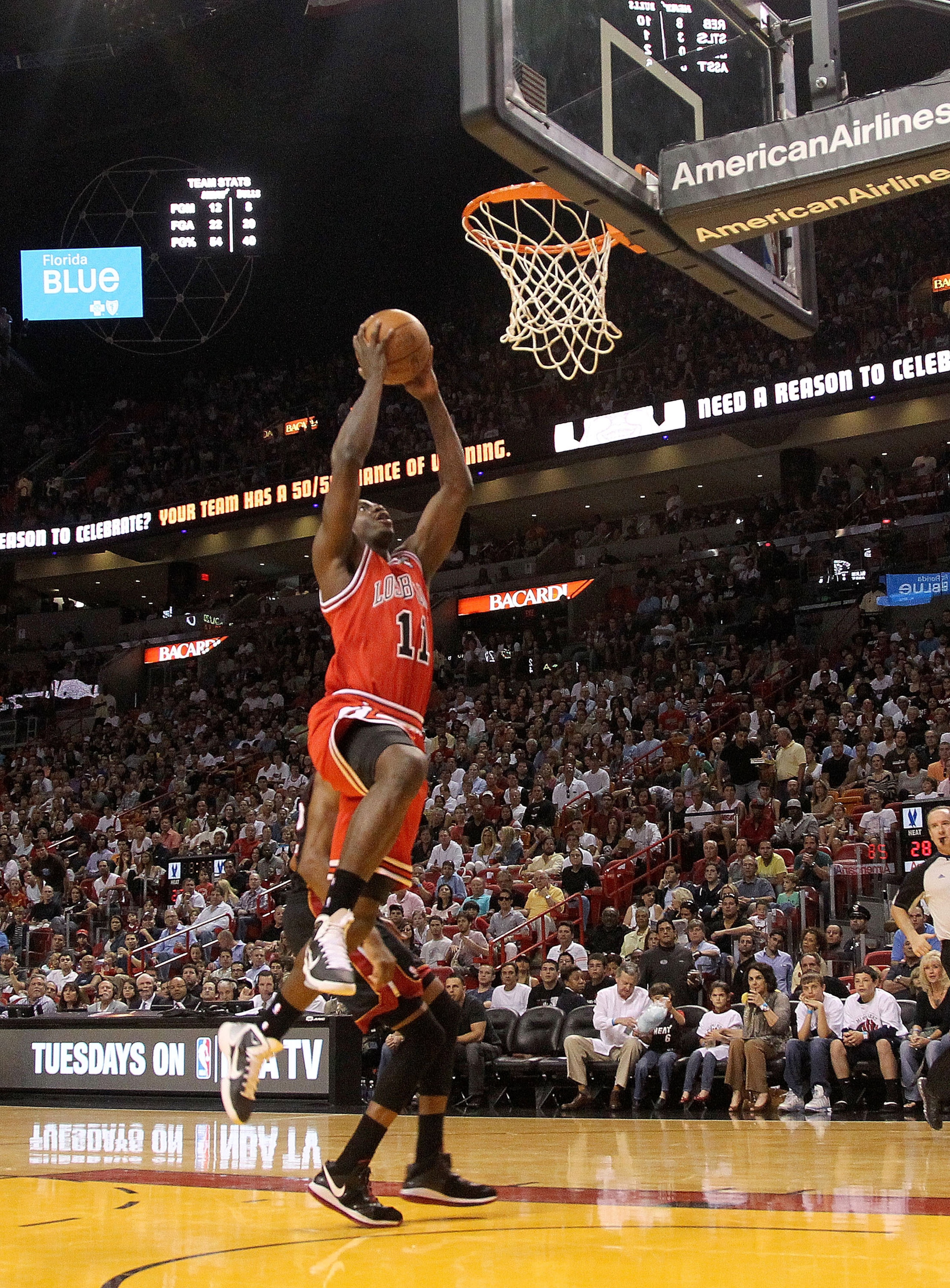 MIAMI, FL - MARCH 06:  Ronnie Brewer #11 of the Chicago Bulls dunks during a game against the Miami Heat at American Airlines Arena on March 6, 2011 in Miami, Florida. NOTE TO USER: User expressly acknowledges and agrees that, by downloading and/or using