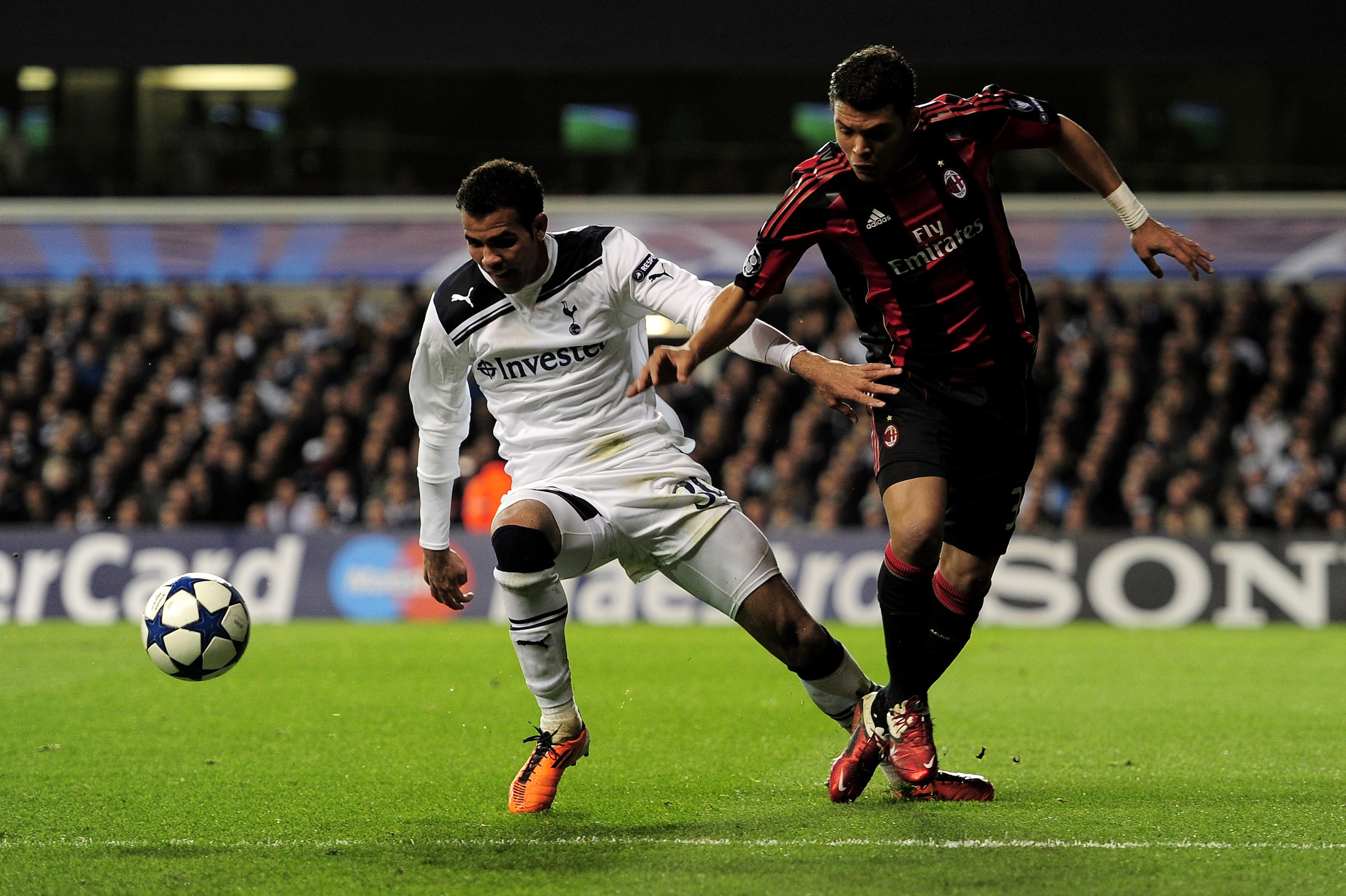 LONDON, ENGLAND - MARCH 09: Sandro (L) of Tottenham vies with Thiago Silva of Milan during the UEFA Champions League round of 16 second leg match between Tottenham Hotspur and AC Milan at White Hart Lane on March 9, 2011 in London, England. (Photo by Ja LONDON, ENGLAND - MARCH 09: Sandro (L) of Tottenham vies with Thiago Silva of Milan during the UEFA Champions League round of 16 second leg match between Tottenham Hotspur and AC Milan at White Hart Lane on March 9, 2011 in London, England. (Photo by Ja