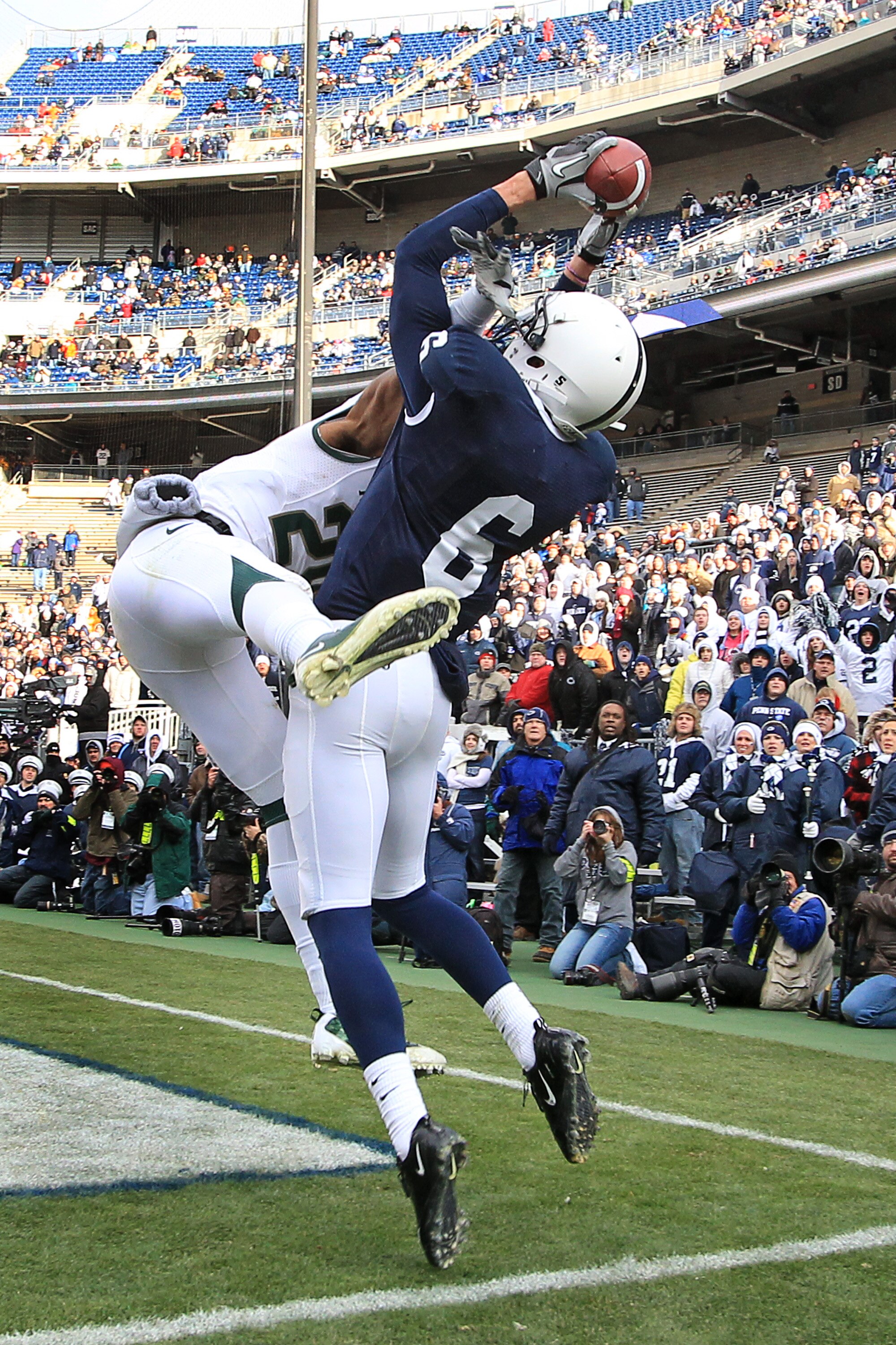 STATE COLLEGE, PA - NOVEMBER 27: Wide receiver Derek Moye #6 of the Penn State Nittany Lions catches a pass in the end zone during a game against the Michigan State Spartans on November 27, 2010 at Beaver Stadium in State College, Pennsylvania. The Sparta