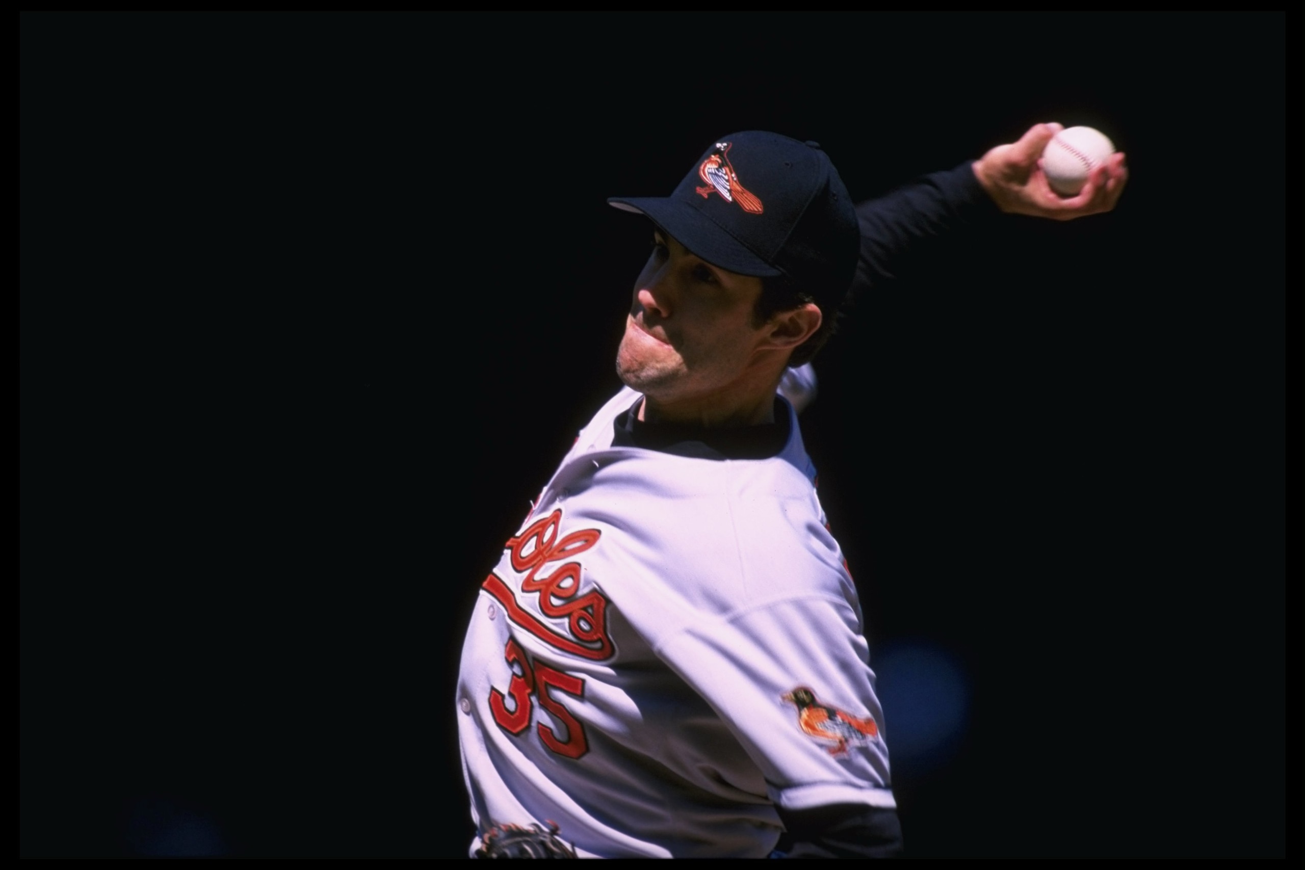 11 Apr 1998:  Pitcher Mike Mussina of the Baltimore Orioles in action during the Orioles 2-0 victory over the Detroit Tigers at Tiger Stadium in Detroit, Michigan. Mandatory Credit: Vincent Laforet  /Allsport