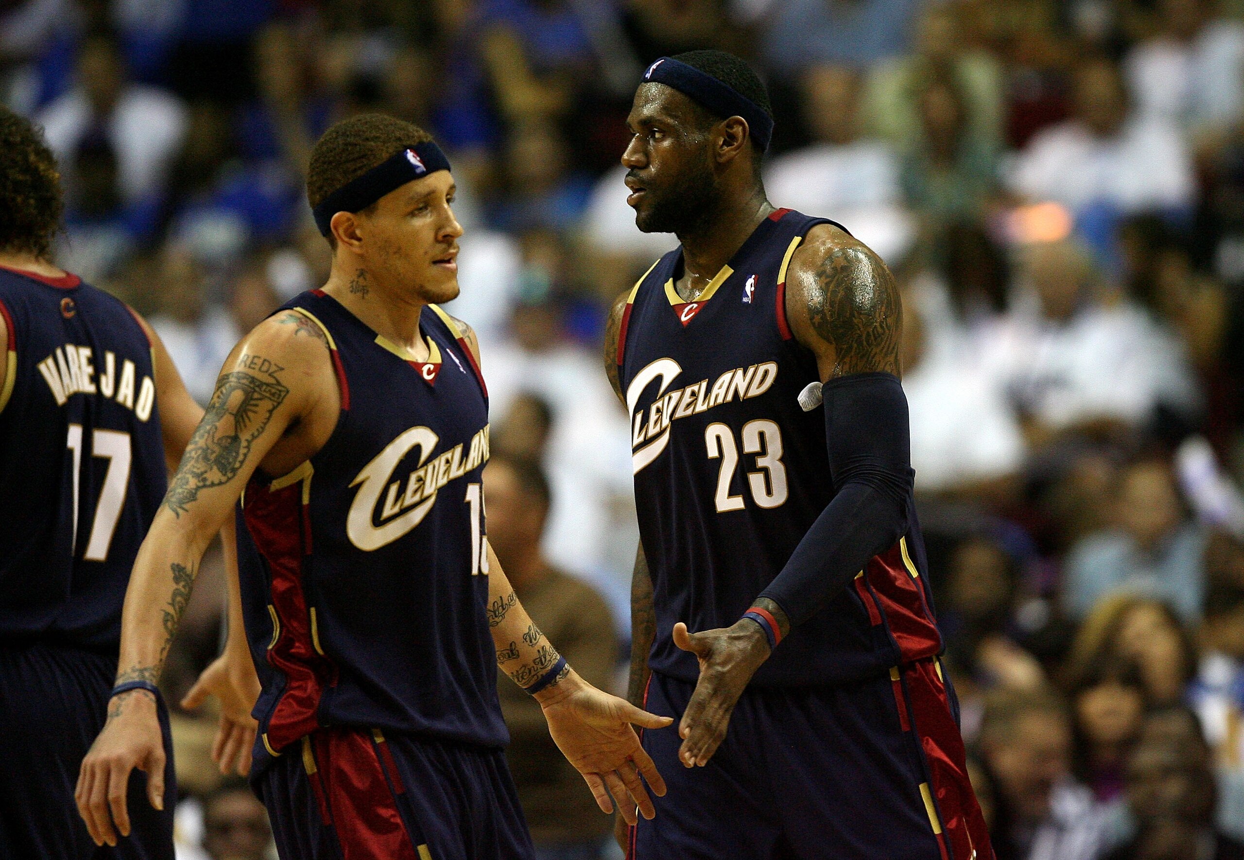 ORLANDO, FL - MAY 30: LeBron James #23 of the Cleveland Cavaliers reacts with Delonte West #13 after drawing a foul against the Orlando Magic in Game Six of the Eastern Conference Finals during the 2009 Playoffs at Amway Arena on May 30, 2009 in Orlando, ORLANDO, FL - MAY 30: LeBron James #23 of the Cleveland Cavaliers reacts with Delonte West #13 after drawing a foul against the Orlando Magic in Game Six of the Eastern Conference Finals during the 2009 Playoffs at Amway Arena on May 30, 2009 in Orlando,