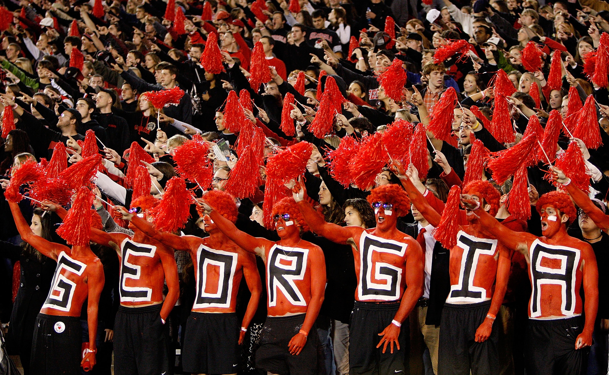 ATHENS, GA - NOVEMBER 21: Fans of the Georgia Bulldogs cheer before the game agaisnt the Kentucky Wildcats at Sanford Stadium on November 21, 2009 in Athens, Georgia. (Photo by Kevin C. Cox/Getty Images) ATHENS, GA - NOVEMBER 21: Fans of the Georgia Bulldogs cheer before the game agaisnt the Kentucky Wildcats at Sanford Stadium on November 21, 2009 in Athens, Georgia. (Photo by Kevin C. Cox/Getty Images)