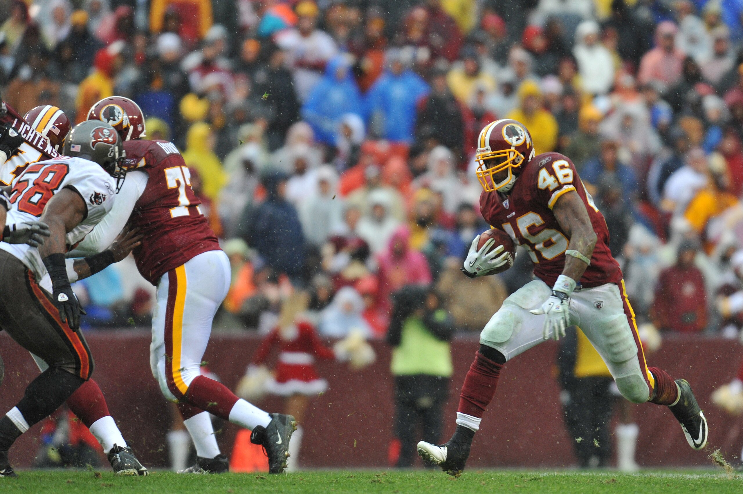 LANDOVER, MD - DECEMBER 12: Ryan Torain #46 of the Washington Redskins runs the ball against the Tampa Bay Buccaneers at FedExField on December 12, 2010 in Landover, Maryland. The Buccaneers defeated the Redskins 17-16. (Photo by Larry French/Getty Imag LANDOVER, MD - DECEMBER 12: Ryan Torain #46 of the Washington Redskins runs the ball against the Tampa Bay Buccaneers at FedExField on December 12, 2010 in Landover, Maryland. The Buccaneers defeated the Redskins 17-16. (Photo by Larry French/Getty Imag