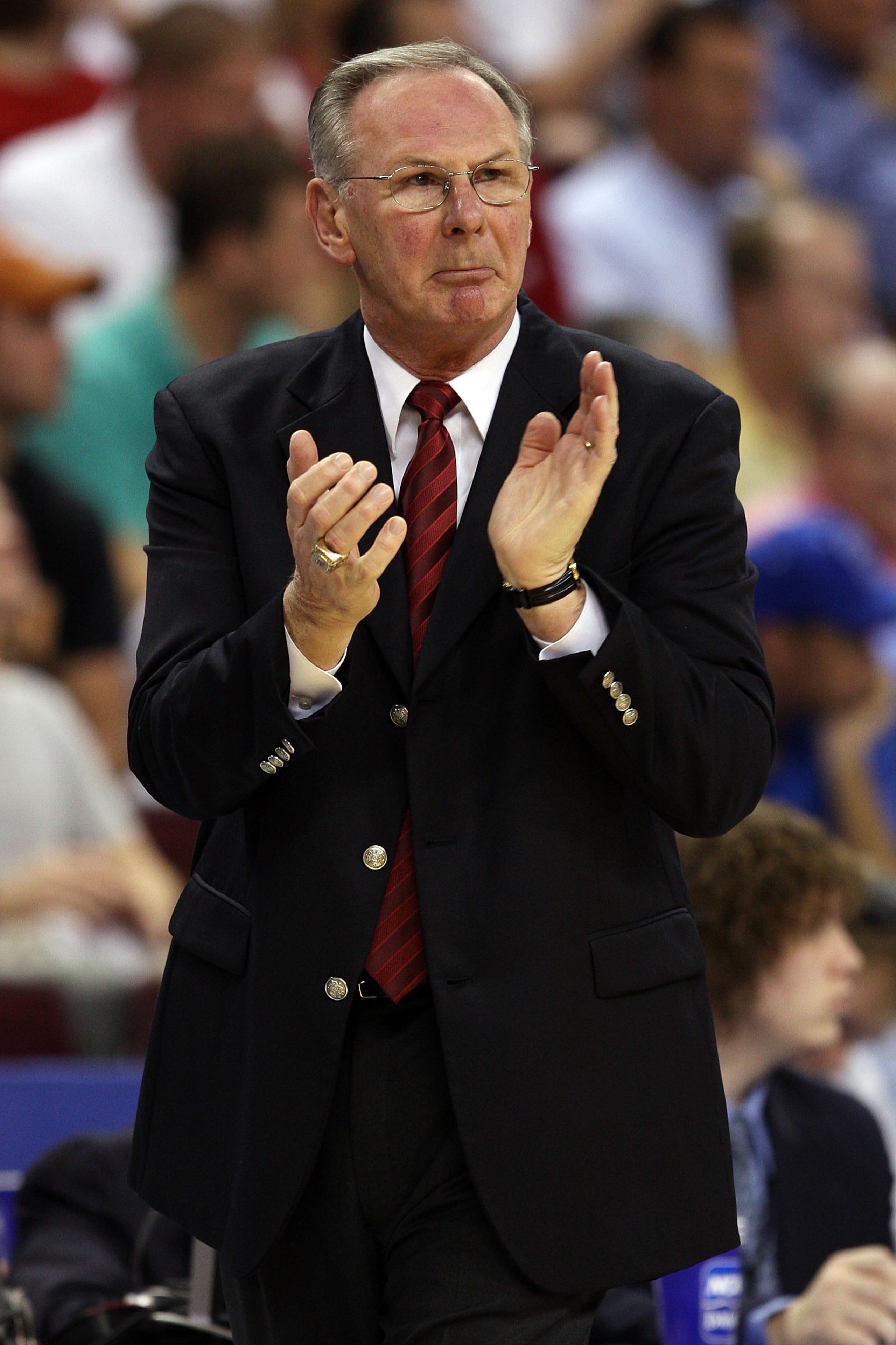 NORTH LITTLE ROCK, AR - MARCH 21:  Head coach Dave Loos of the Austin Peay Governors reacts in the first half against the Texas Longhorns during the first round of the South Regional as part of the 2008 NCAA Men's Basketball Tournament at Alltel Arena on