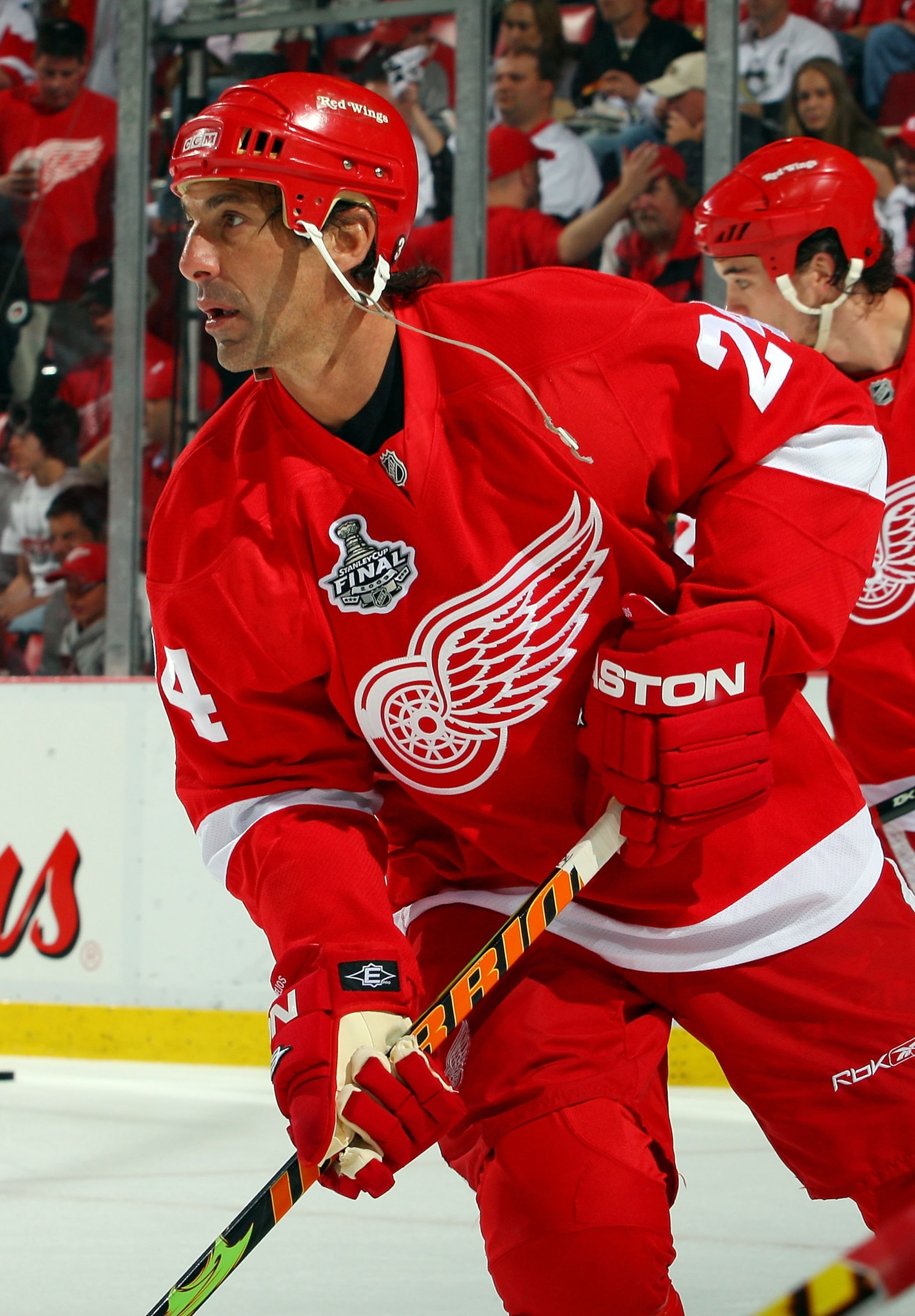 DETROIT - MAY 30: Chris Chelios #24 of the Detroit Red Wings warms up prior to Game 1 of the 2009 Stanley Cup Finals against the Pittsburgh Penguins at Joe Louis Arena on May 30, 2009 in Detroit, Michigan. (Photo by Jim McIsaac/Getty Images) DETROIT - MAY 30: Chris Chelios #24 of the Detroit Red Wings warms up prior to Game 1 of the 2009 Stanley Cup Finals against the Pittsburgh Penguins at Joe Louis Arena on May 30, 2009 in Detroit, Michigan. (Photo by Jim McIsaac/Getty Images)