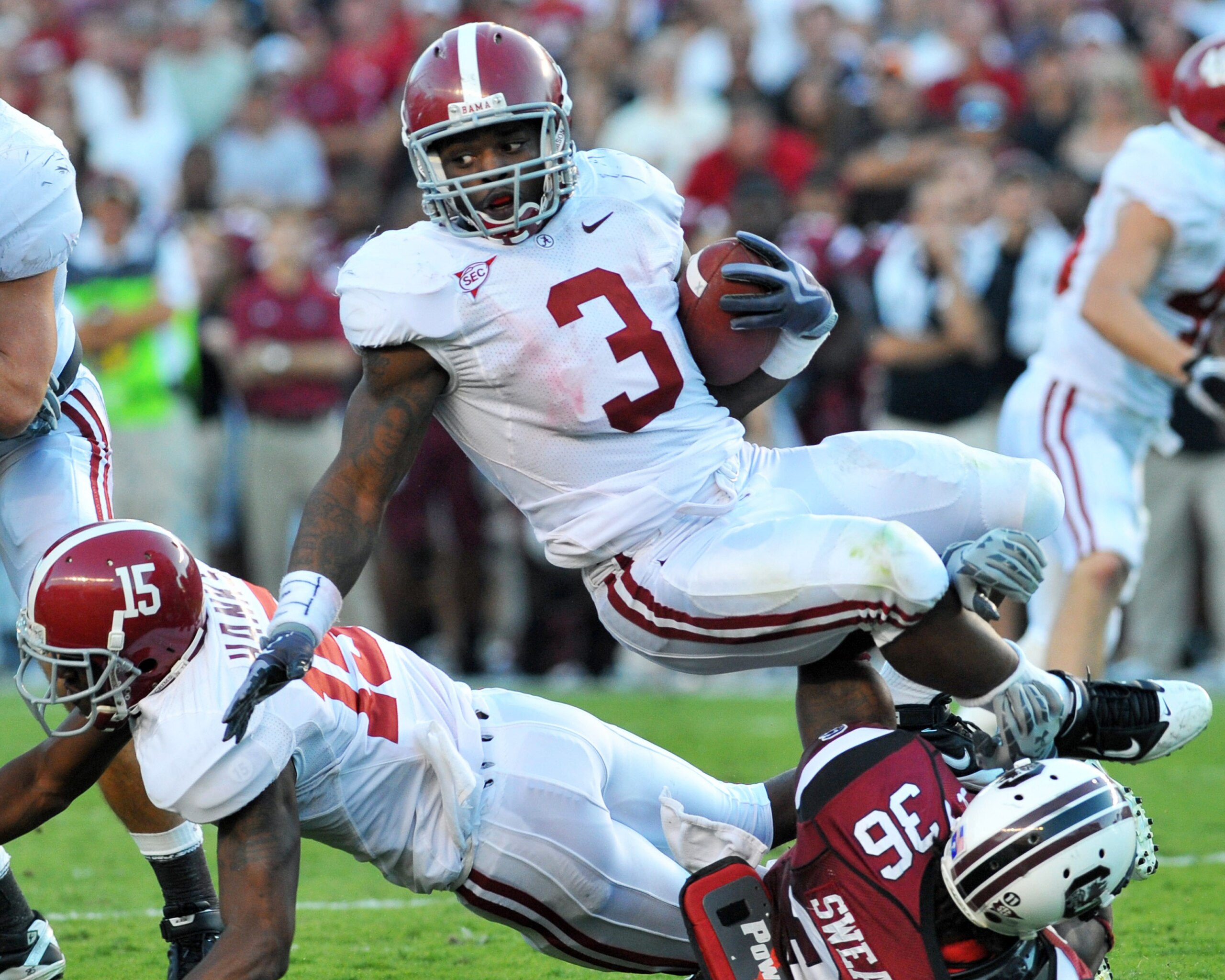 COLUMBIA, SC - OCTOBER 9: Running back Trent Richardson #3 of the Alabama Crimson Tide returns a kick against the South Carolina Gamecocks October 9, 2010 at Williams-Brice Stadium in Columbia, South Carolina.  (Photo by Al Messerschmidt/Getty Images)