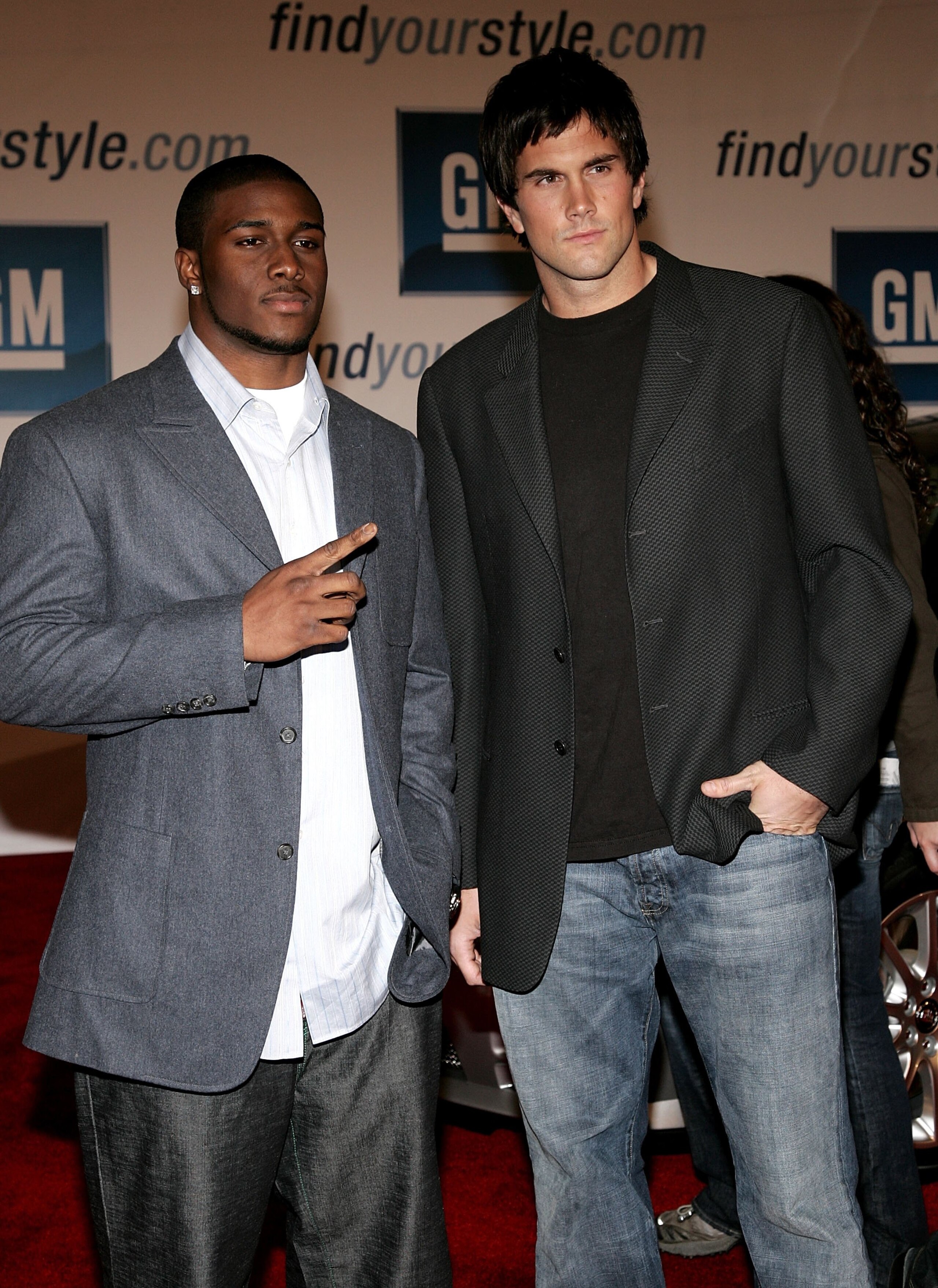 HOLLYWOOD - FEBRUARY 28:  Football players Reggie Bush and Matt Leinart arrive at the General Motors Ten event on February 28, 2006 in Hollywood, California.  (Photo by Vince Bucci/Getty Images)